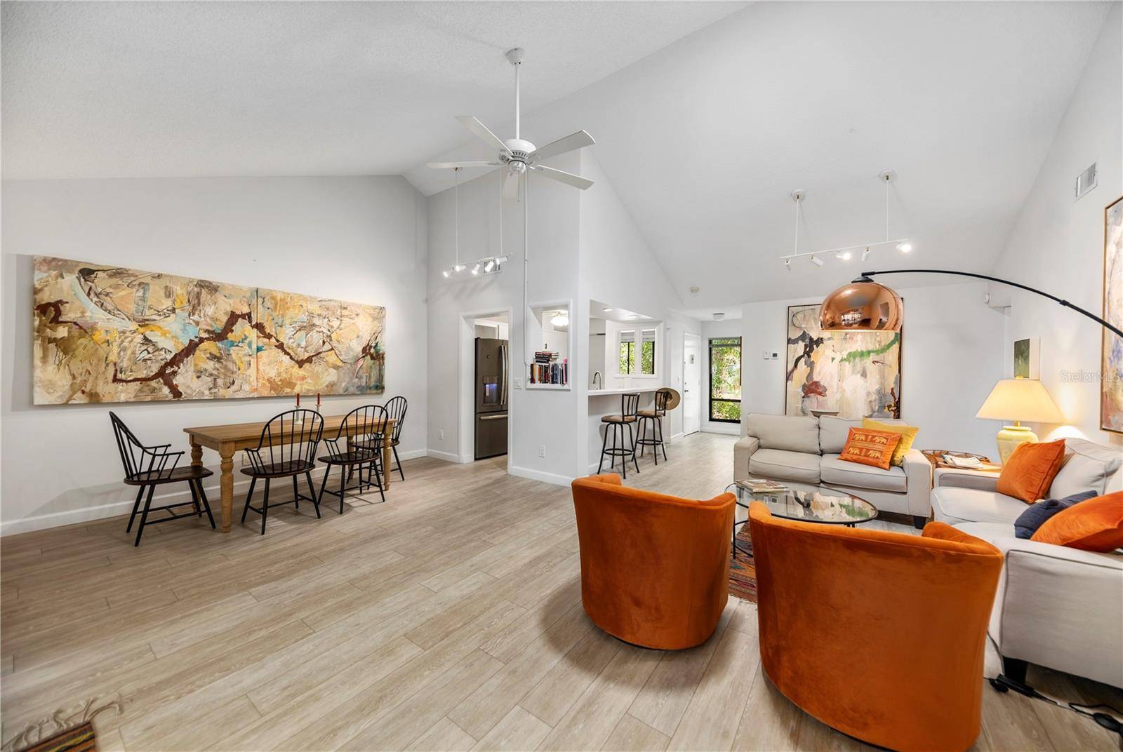 Sarasota, FL 34231,1711 PELICAN COVE RD #443