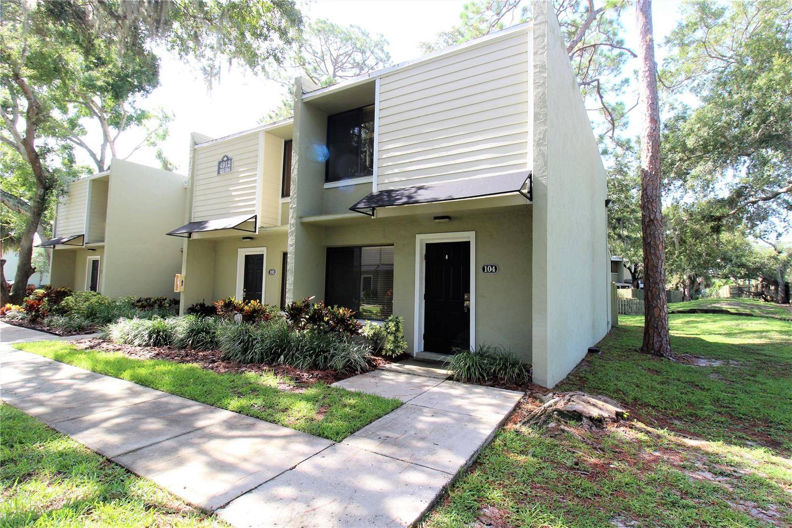 Bradenton, FL 34207,4912 25TH ST W #104