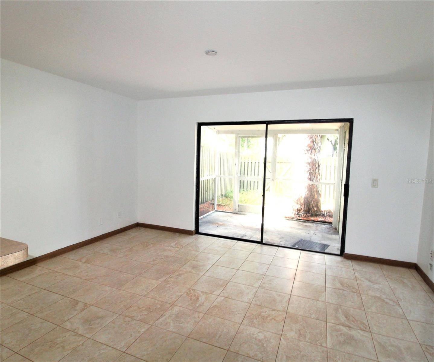 Bradenton, FL 34207,4912 25TH ST W #104
