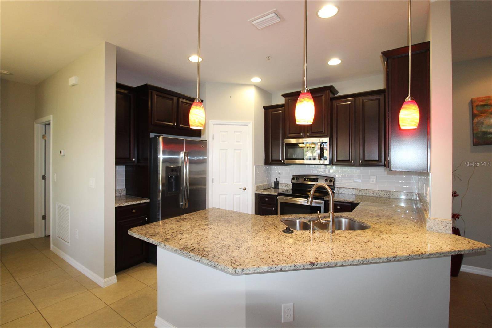 Osprey, FL 34229,137 NAVIGATION CIR #137