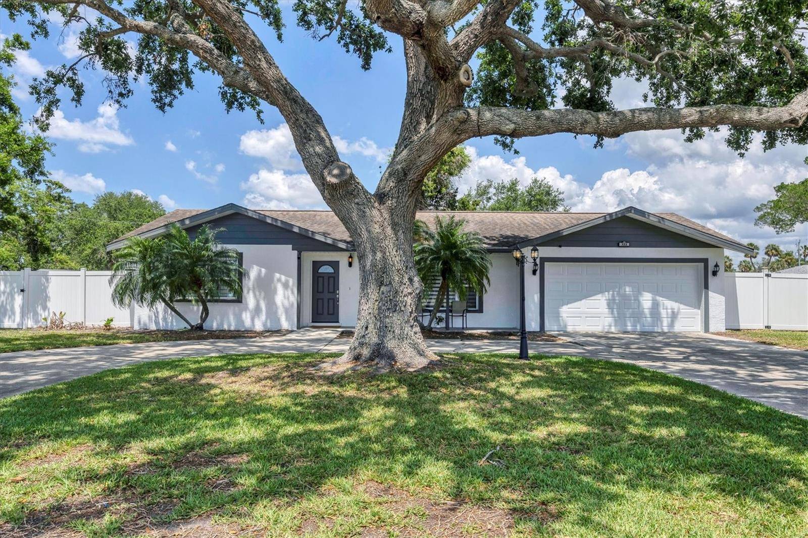Ellenton, FL 34222,322 LINDEN DR