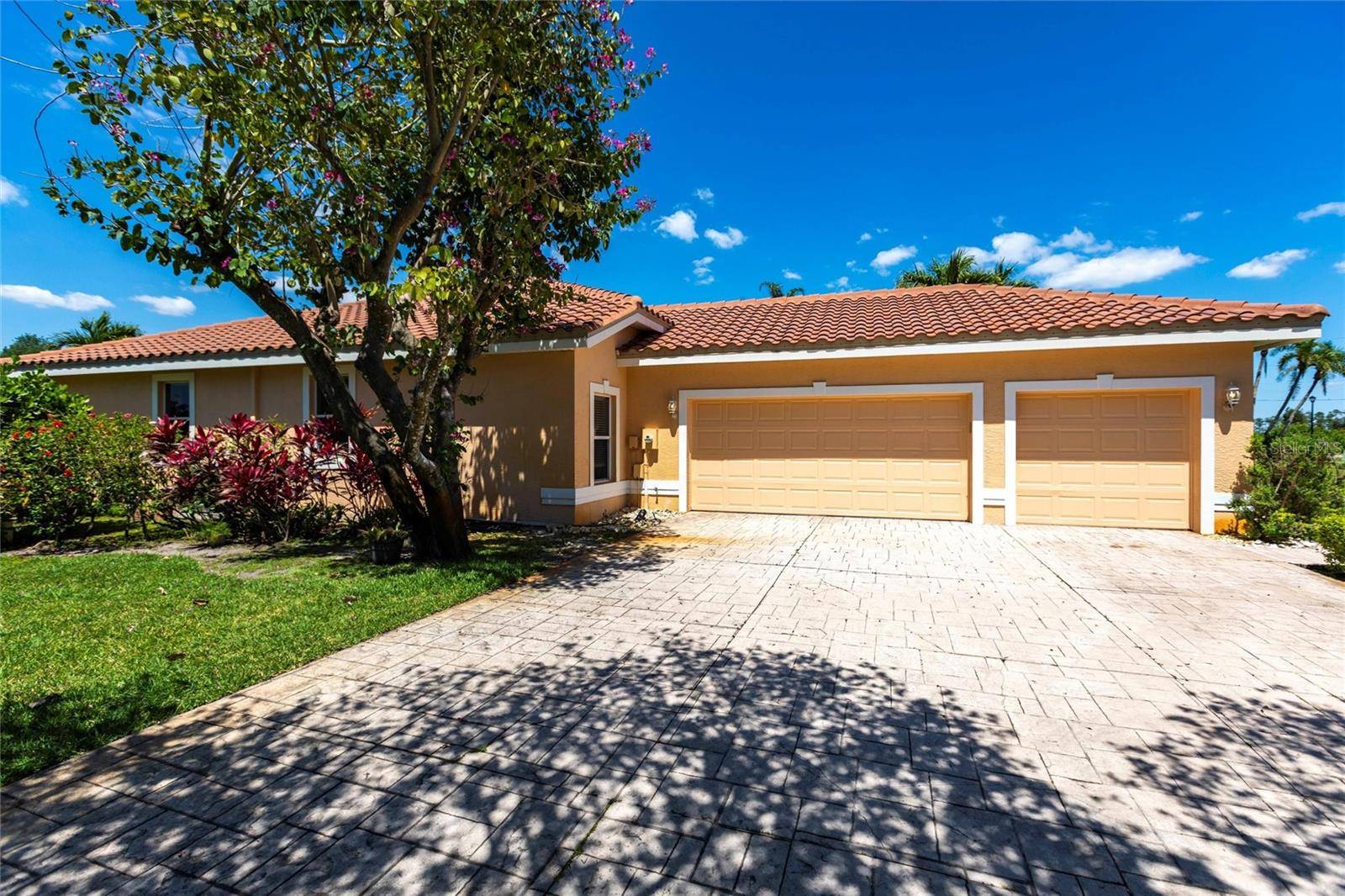 Fort Myers, FL 33912,15420 GREENOCK LN