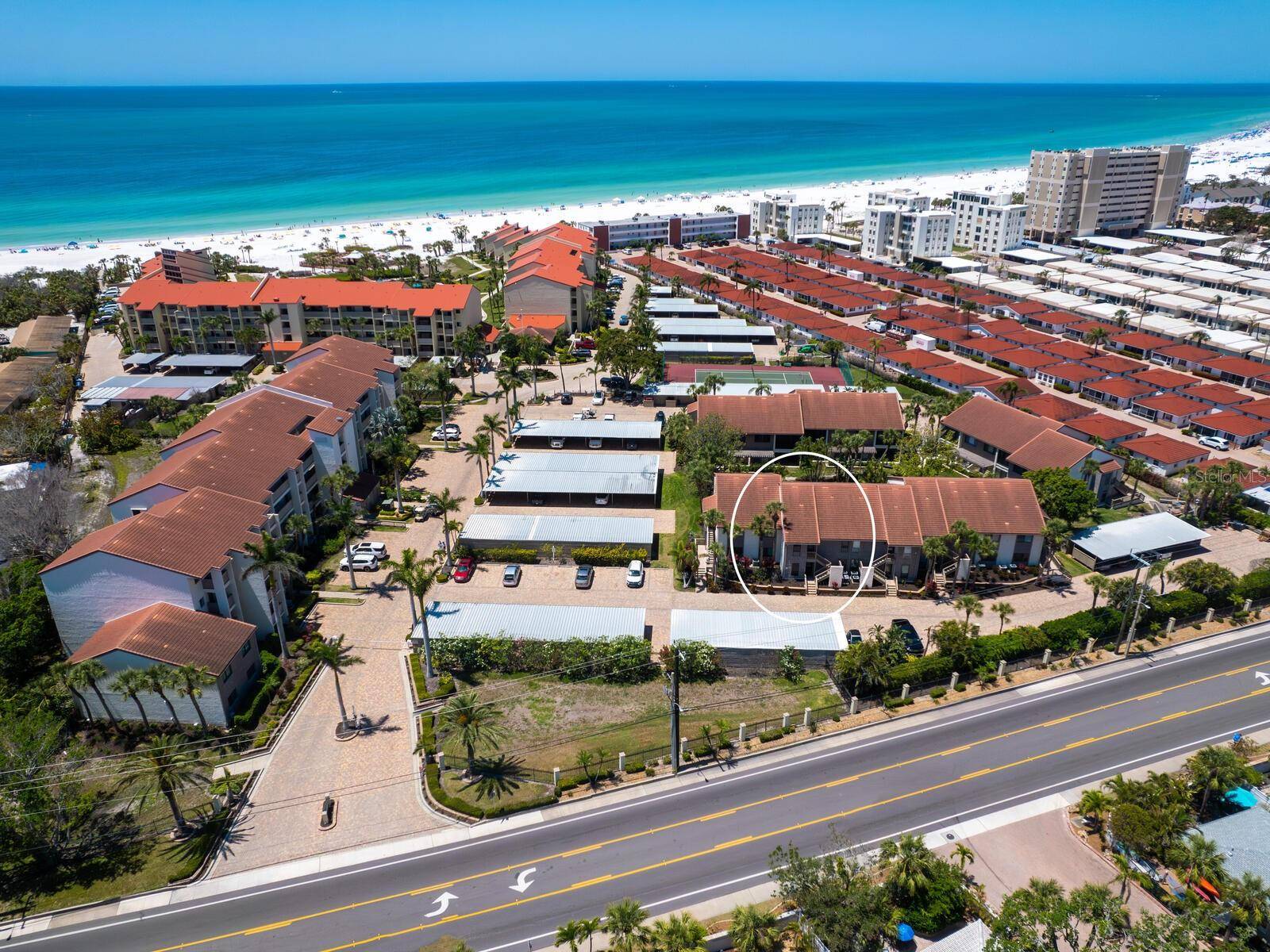 Sarasota, FL 34242,6204 MIDNIGHT PASS RD #102