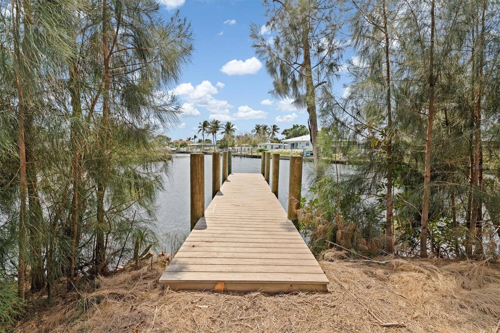 Port Charlotte, FL 33952,891 PALMETTO DR NE