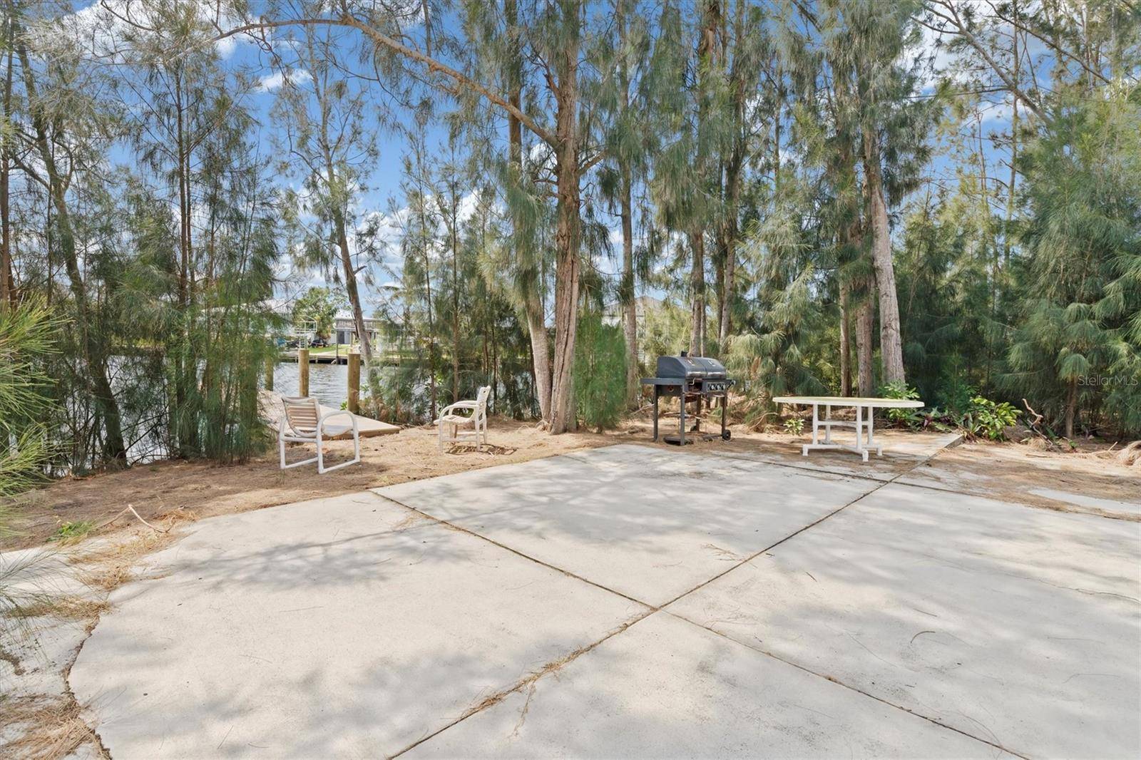 Port Charlotte, FL 33952,891 PALMETTO DR NE
