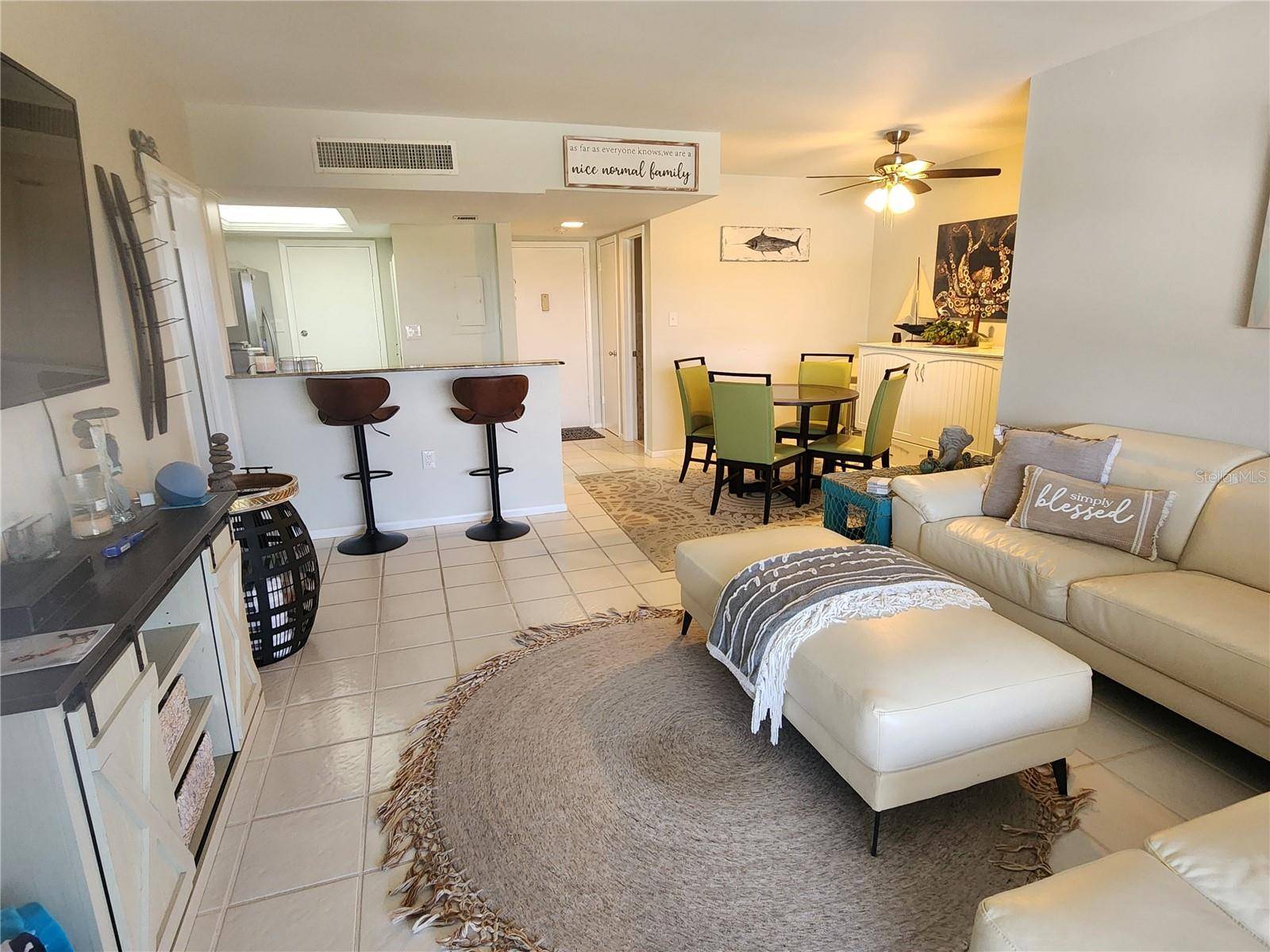 Sarasota, FL 34236,2100 BENJAMIN FRANKLIN DR #302