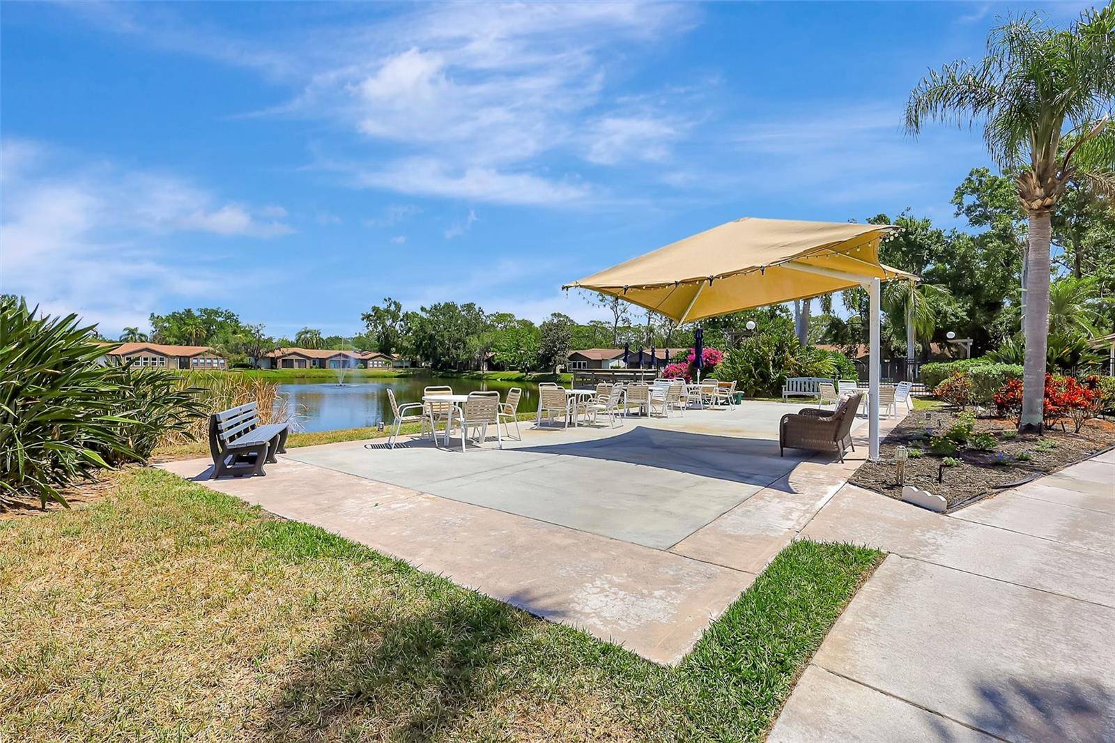 Sarasota, FL 34232,4722 OAK HILL LN #44