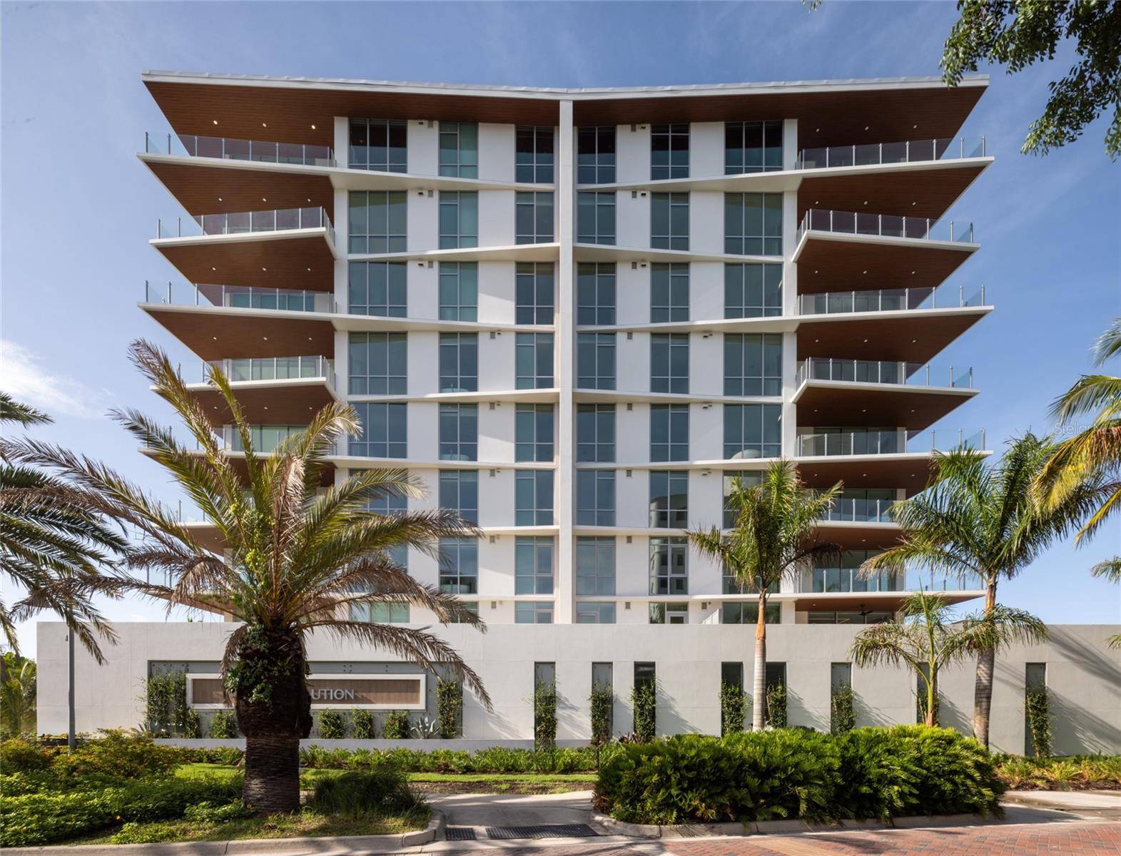 Sarasota, FL 34236,111 GOLDEN GATE PT #702