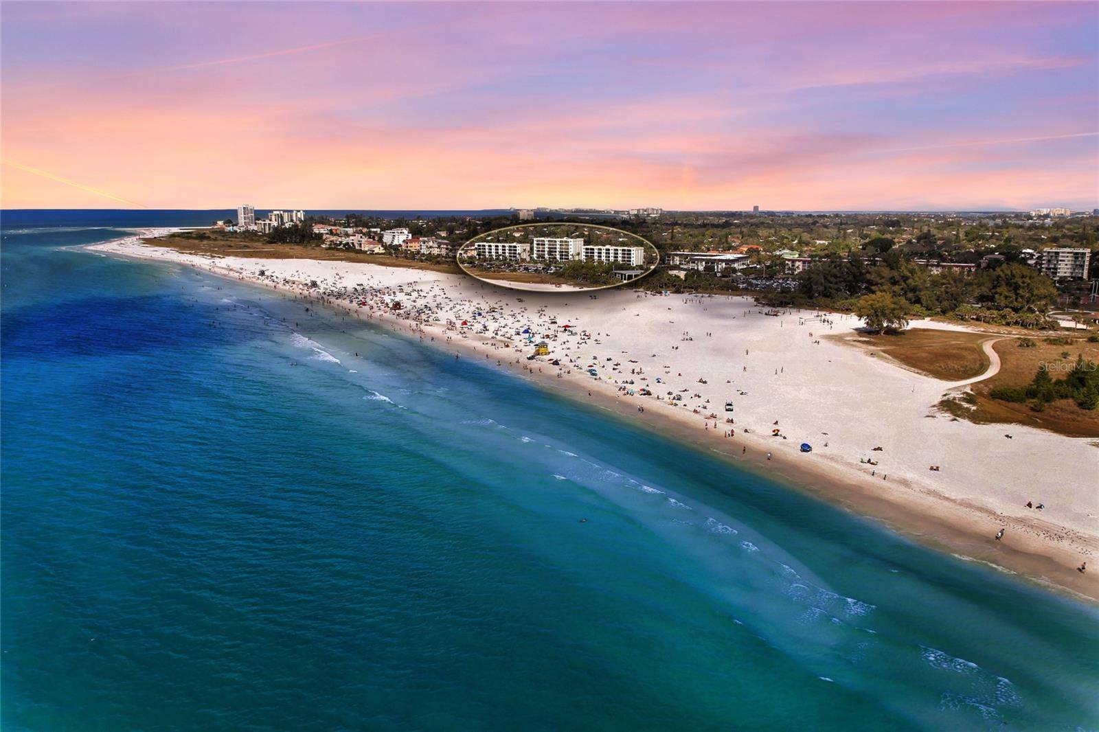 Sarasota, FL 34242,777 BEACH RD #1B