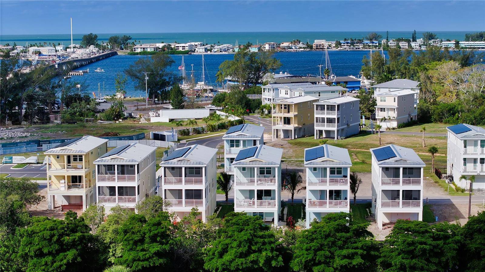 Cortez, FL 34215,12415 DOCKSIDE TER