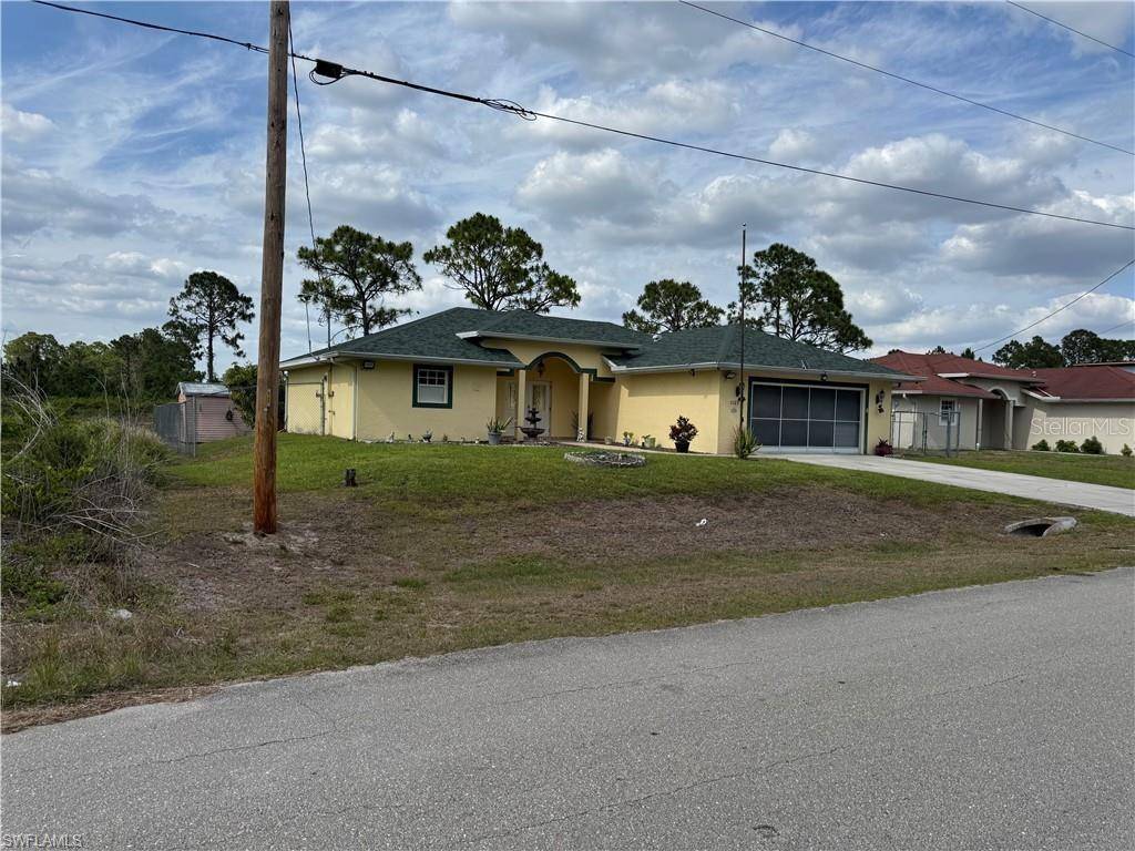 Lehigh Acres, FL 33974,1127 FOGGIA ST E