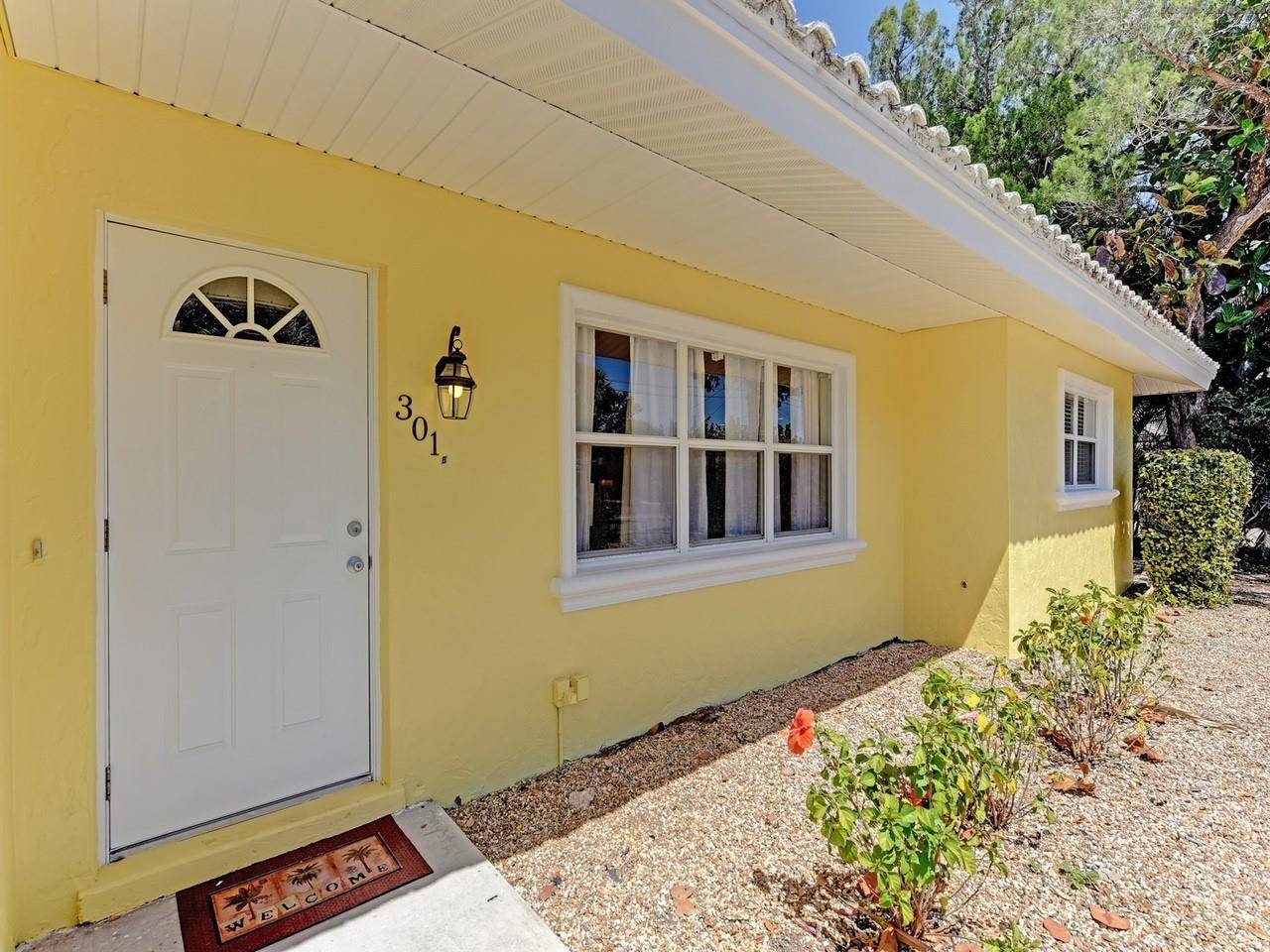Sarasota, FL 34242,301 AVENIDA MADERA #B