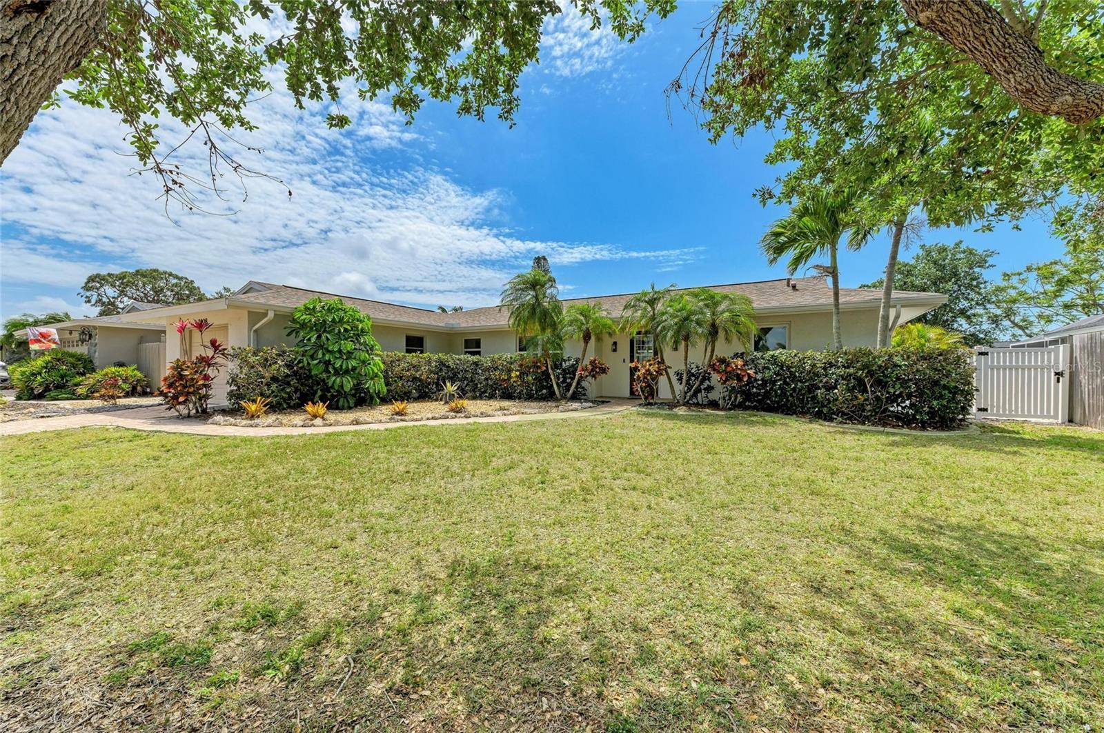 Sarasota, FL 34231,2908 MAYFLOWER ST