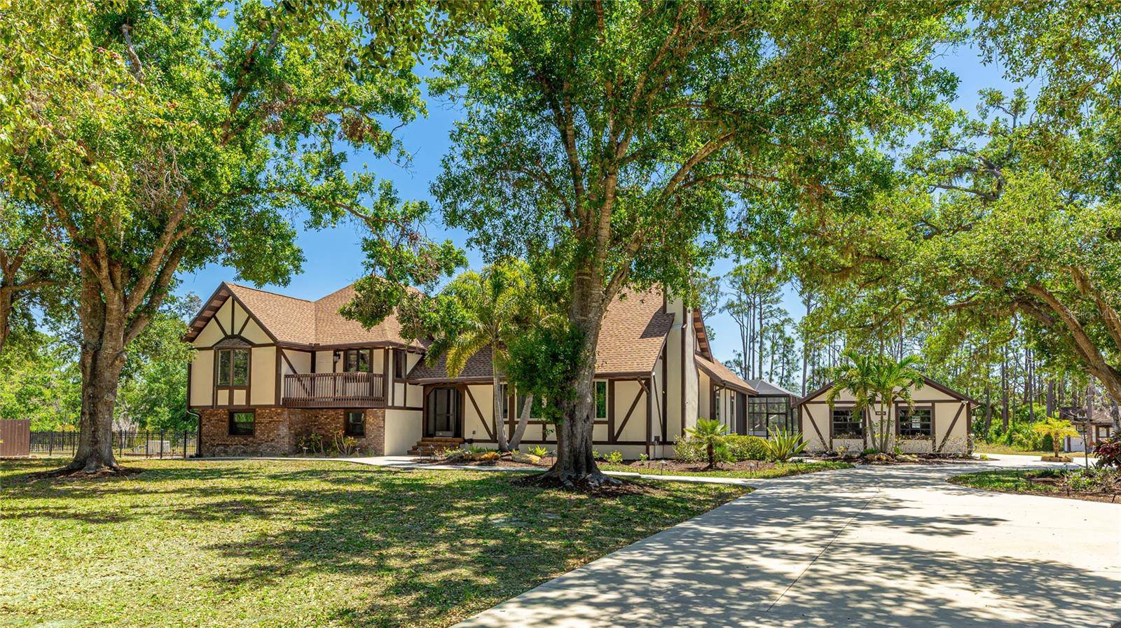 Venice, FL 34292,222 HIGH POINT DR