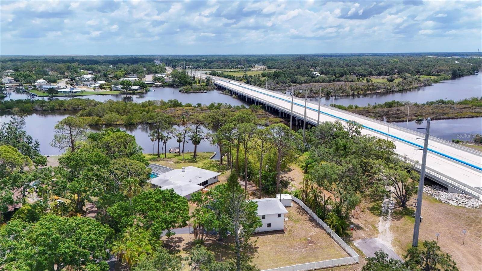 Bradenton, FL 34208,4311 52ND ST E