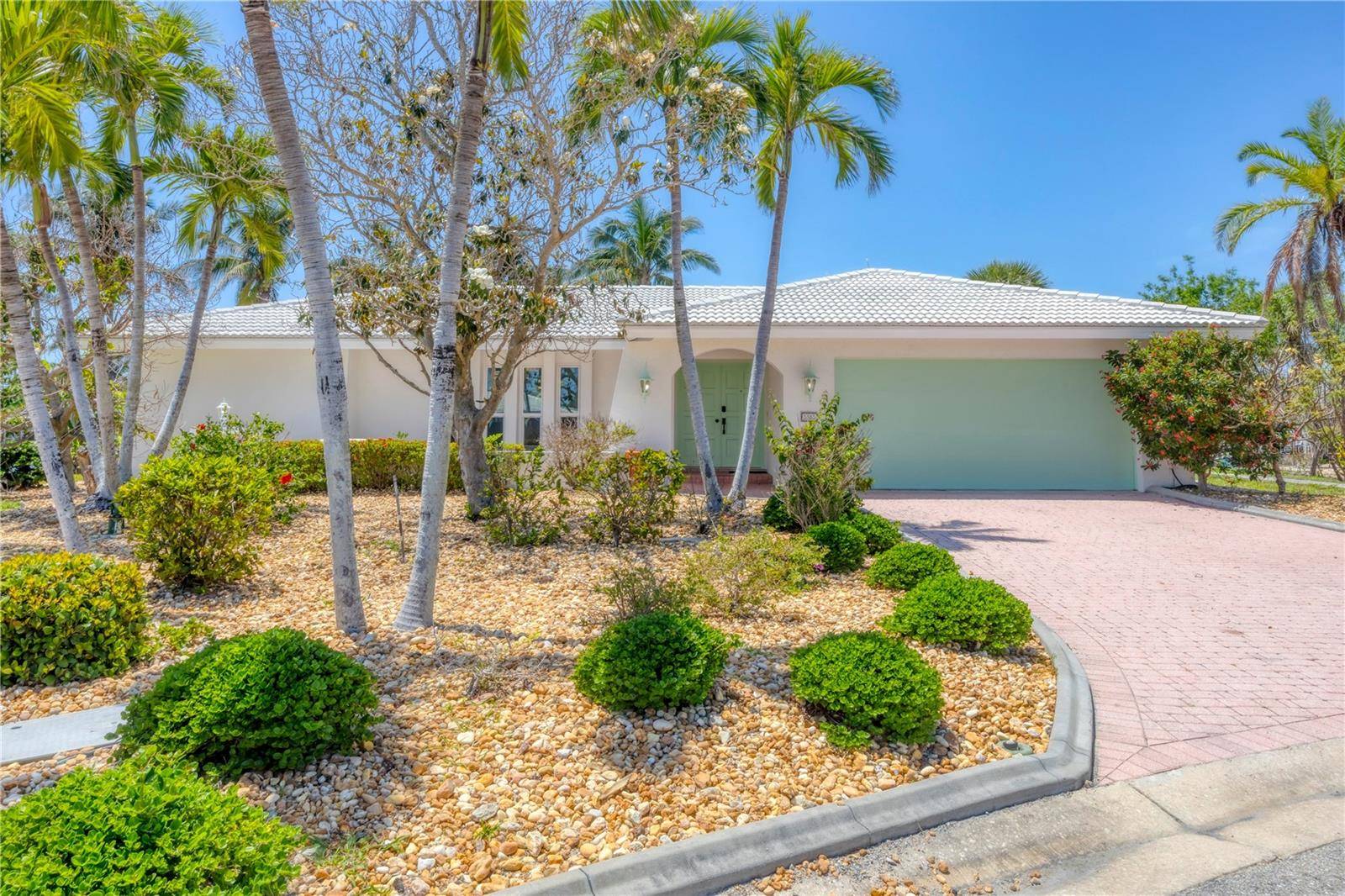 Sarasota, FL 34242,5585 CONTENTO DR