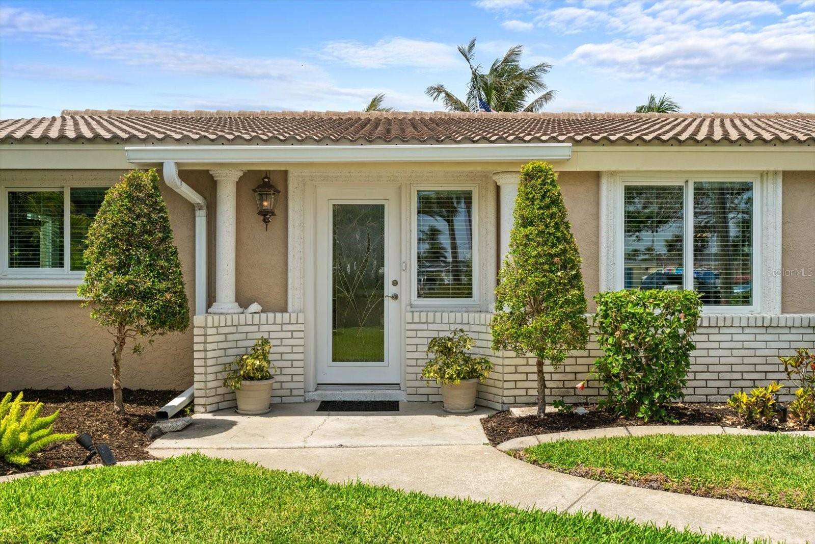 Bradenton, FL 34209,10432 SANDPIPER RD W