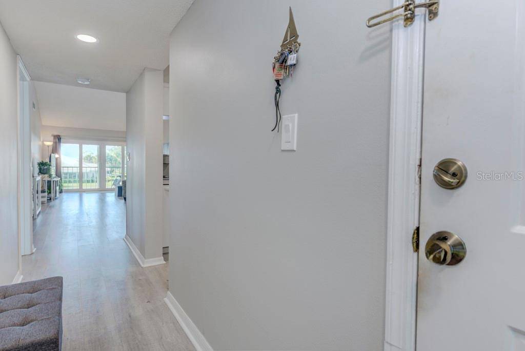 Venice, FL 34293,446 CERROMAR RD #291