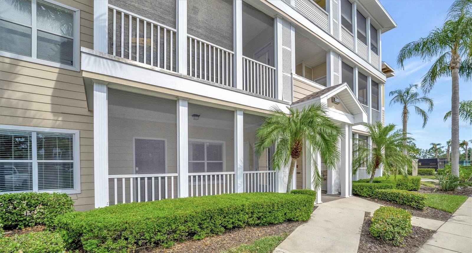Bradenton, FL 34210,4802 51ST ST W #107