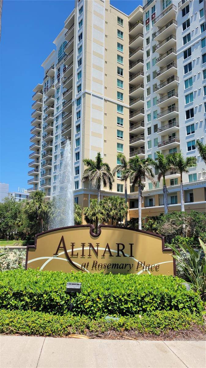 Sarasota, FL 34236,800 N TAMIAMI TRL #321