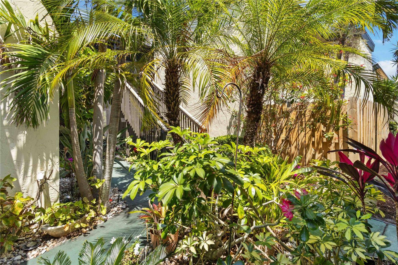 Venice, FL 34285,672 WHITE PINE TREE RD #57
