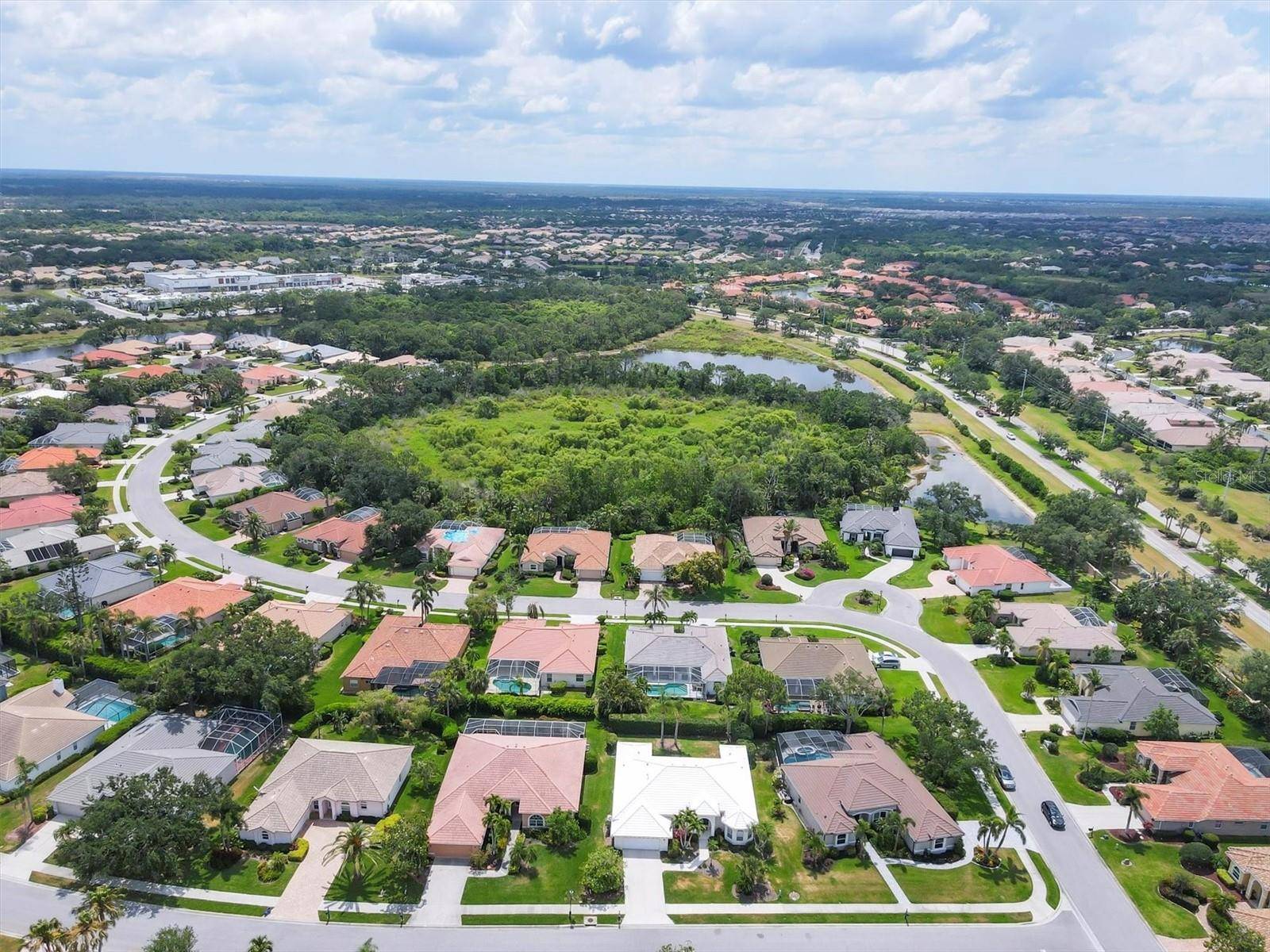 Sarasota, FL 34238,5106 FAR OAK CIR