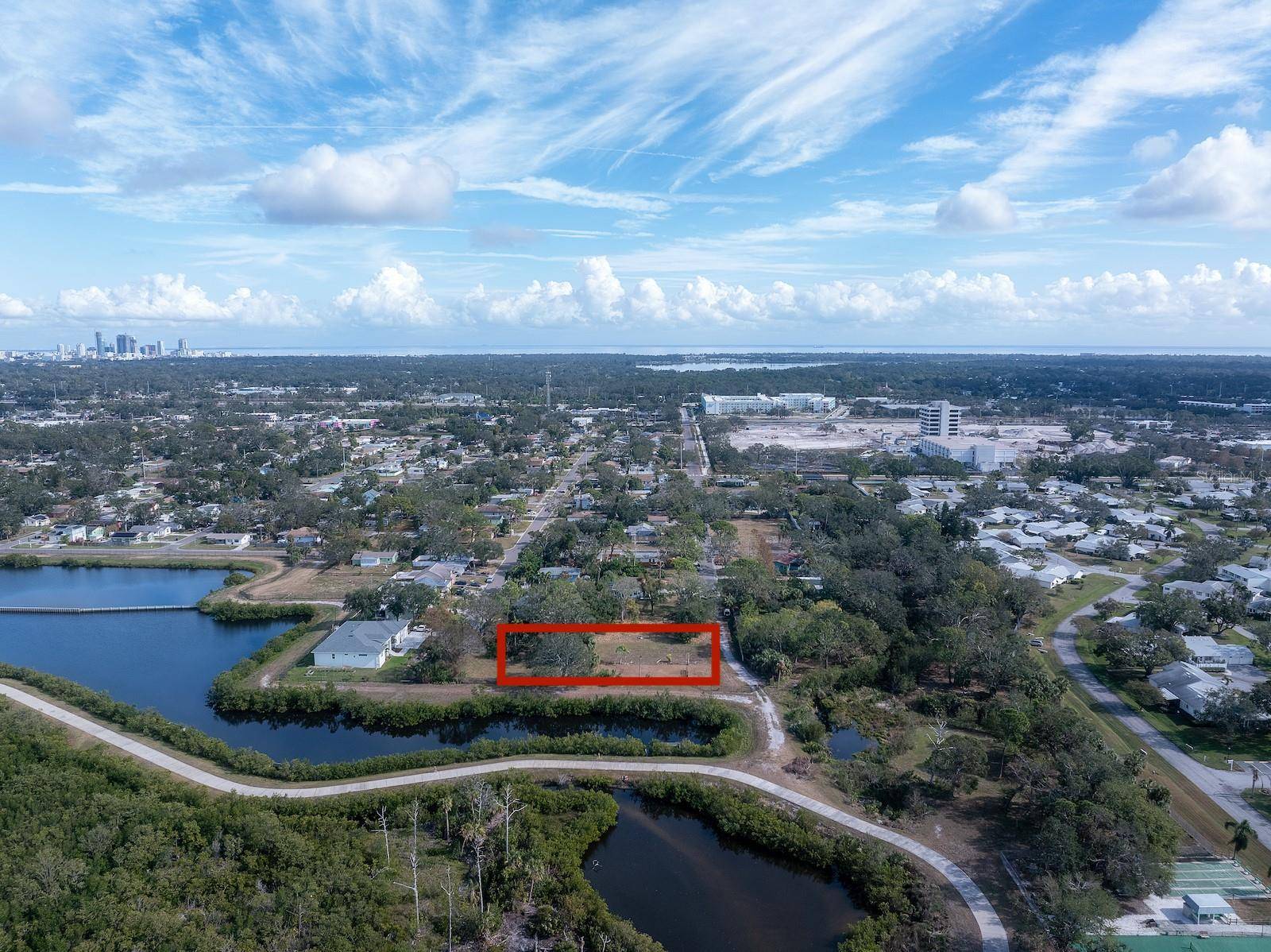 St Petersburg, FL 33711,3927 30TH AVE S
