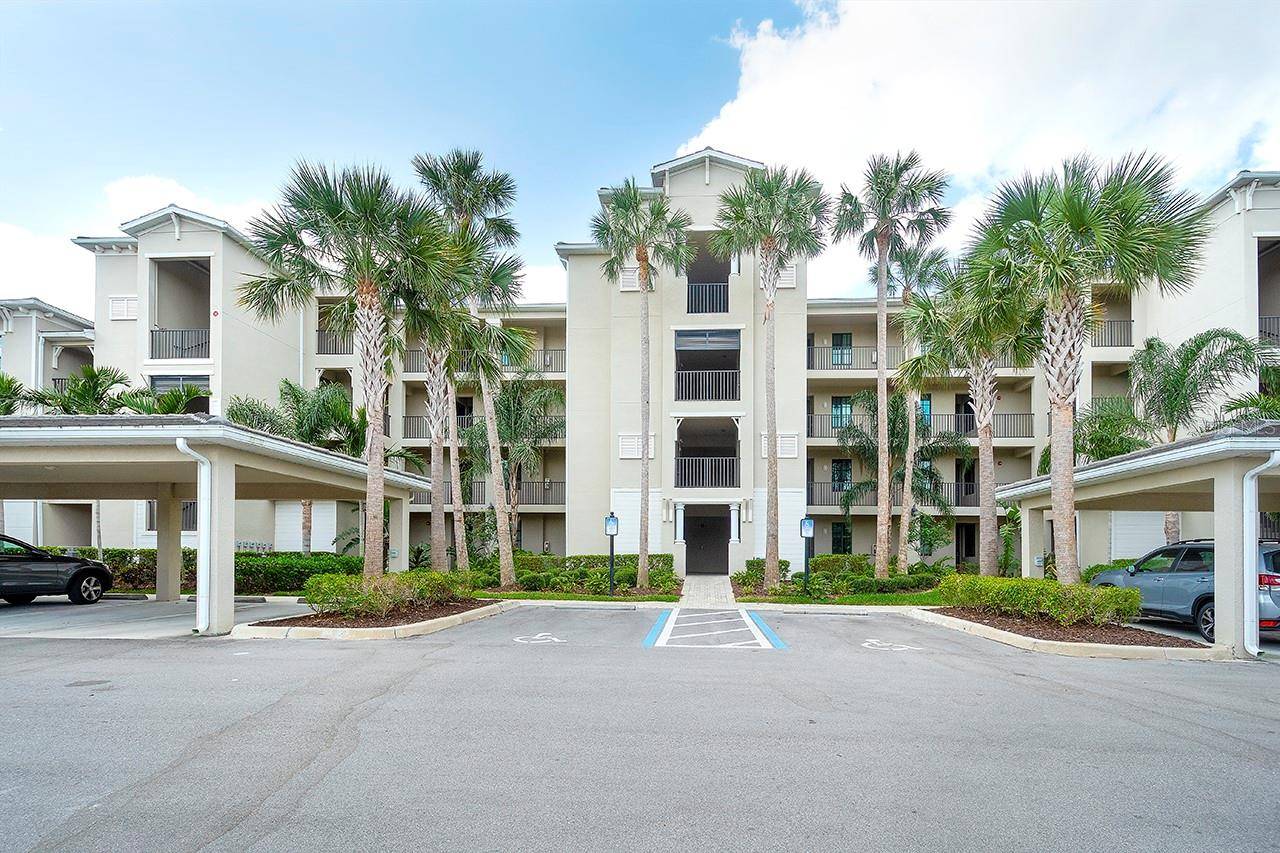 Bradenton, FL 34211,17510 GAWTHROP DR #206