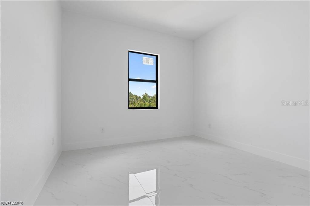 Lehigh Acres, FL 33971,3203 SUNSHINE BLVD N