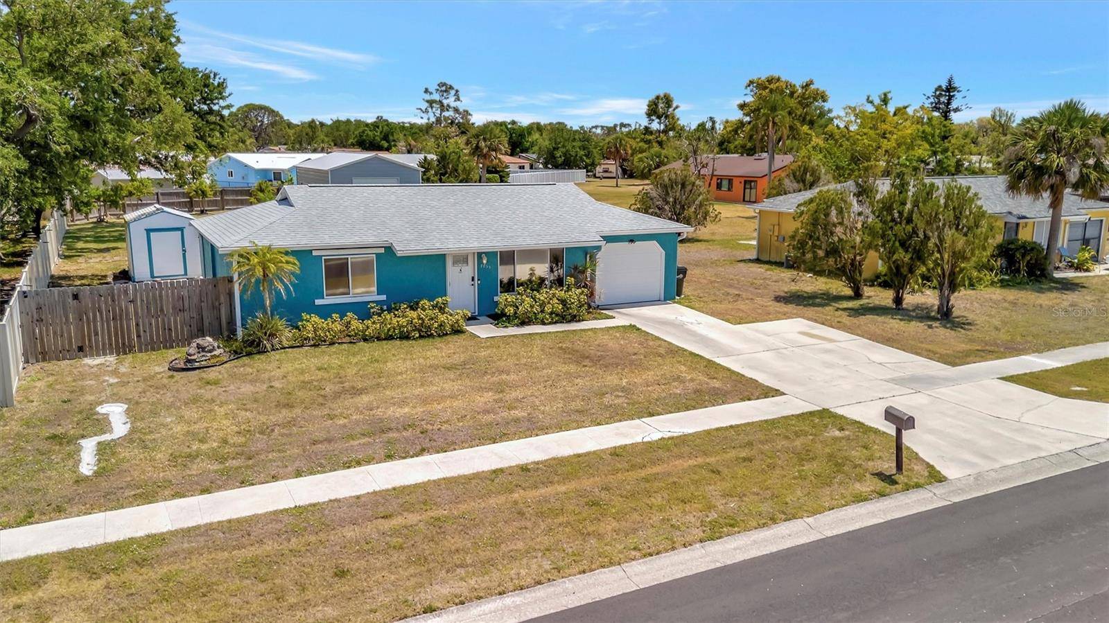 North Port, FL 34287,7055 KENWOOD DR
