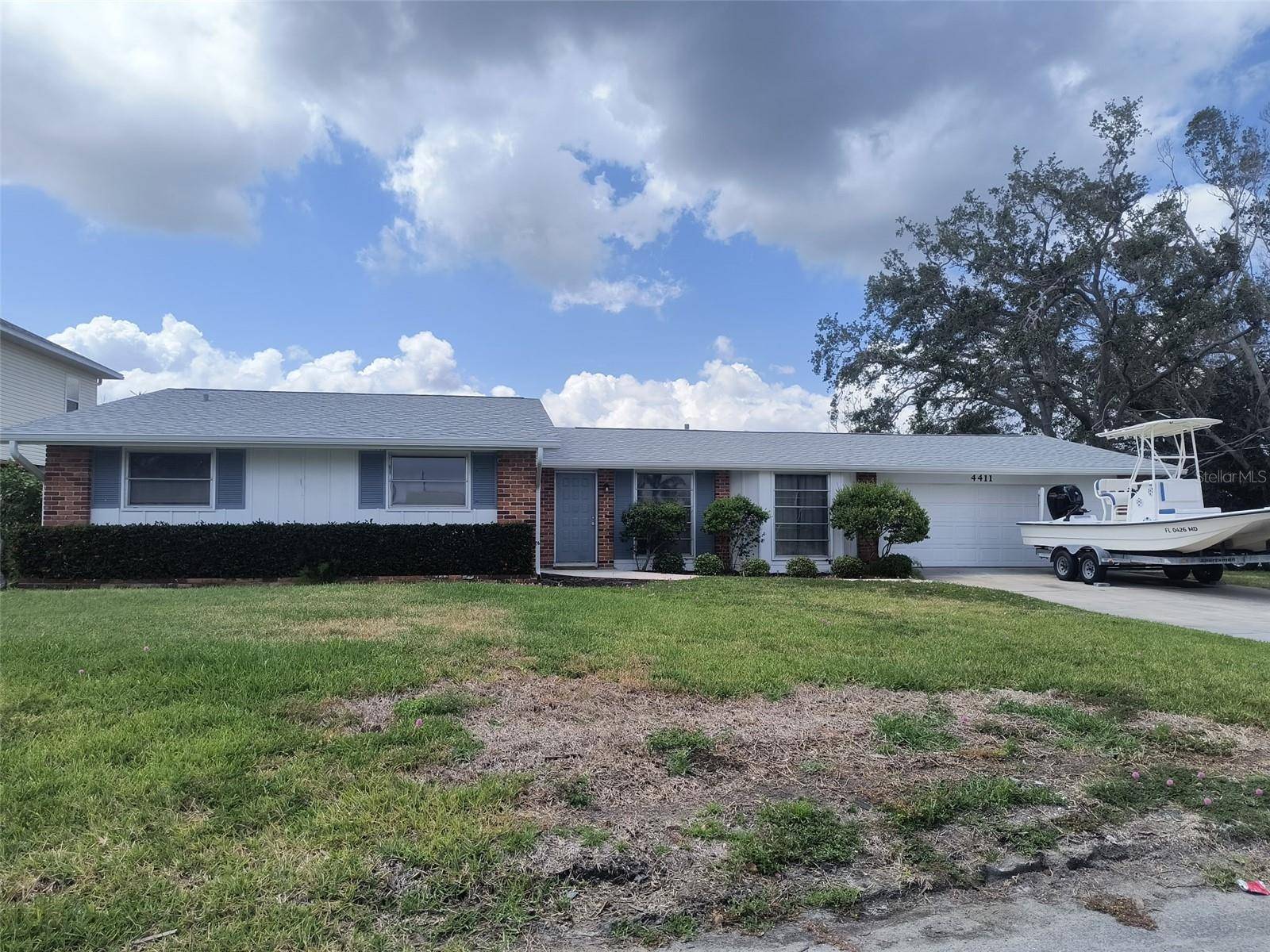 Palmetto, FL 34221,4411 DOLPHIN LN