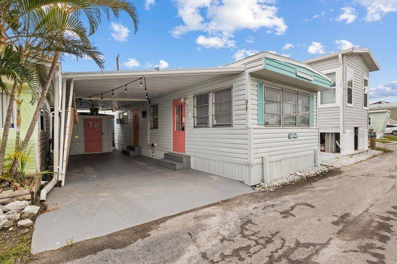 Bradenton Beach, FL 34217,2601 GULF DR N #317