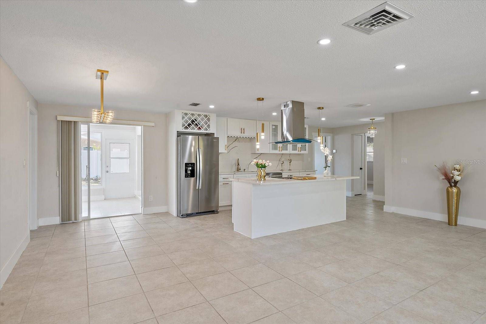 Largo, FL 33770,3370 HARBOR LAKE DR
