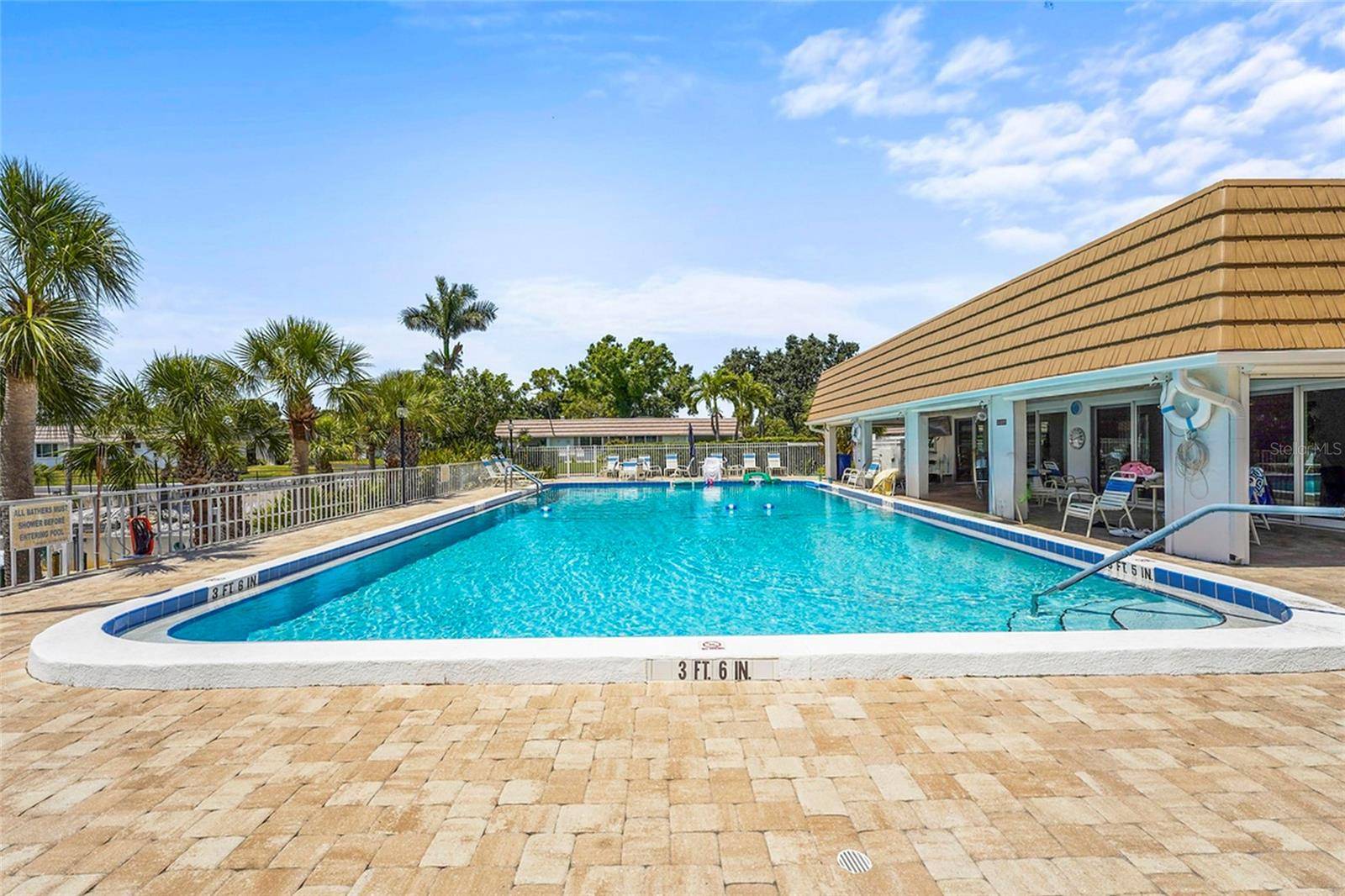 Sarasota, FL 34231,2531 RIVERBLUFF Pkwy #V181