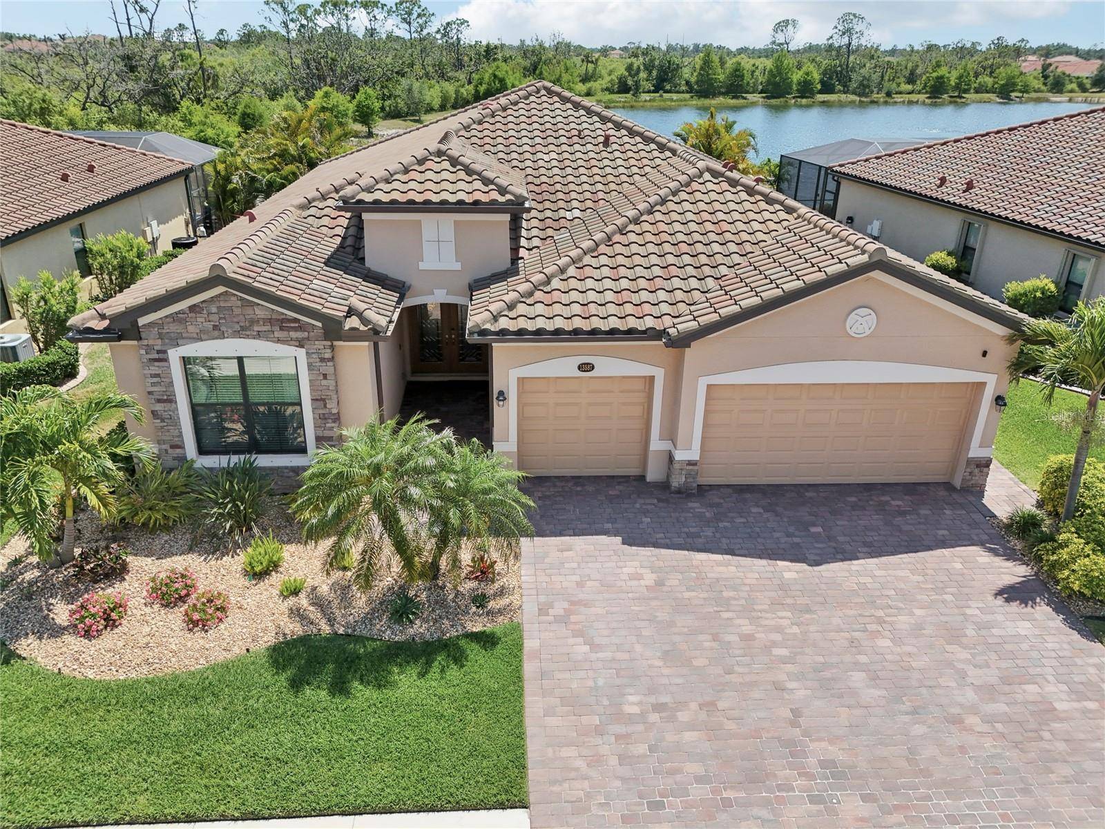 Venice, FL 34293,13587 VANCANZA DR