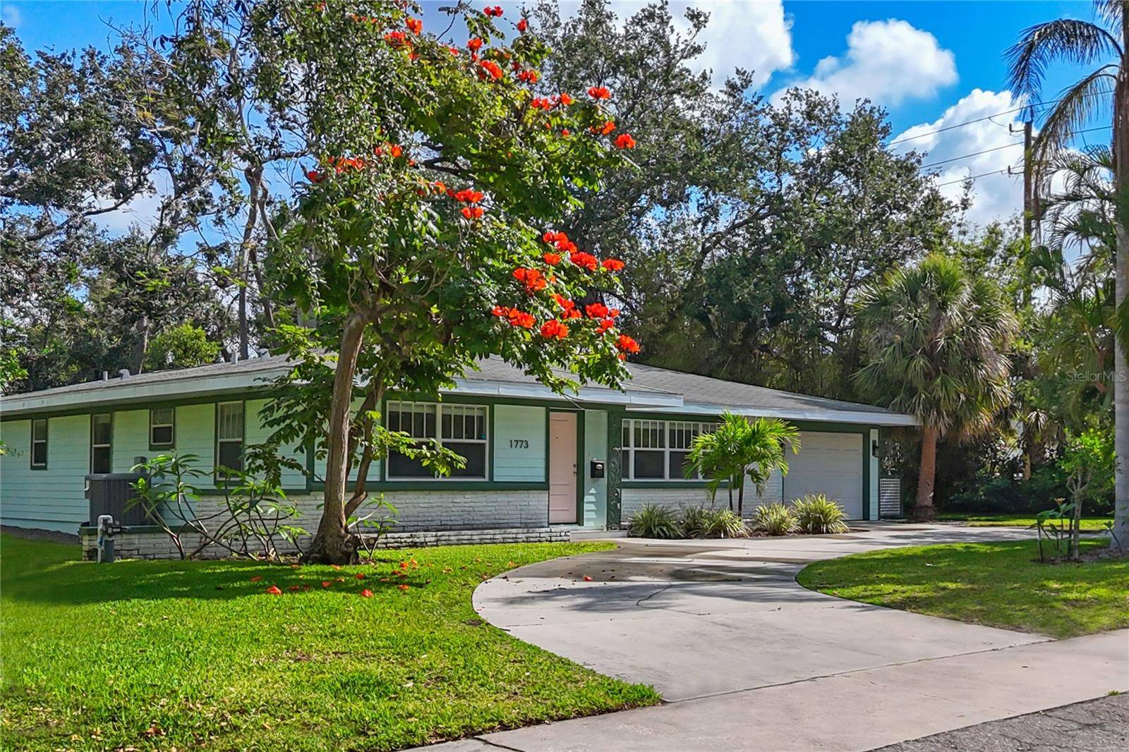 Sarasota, FL 34239,1773 SOUTH DR