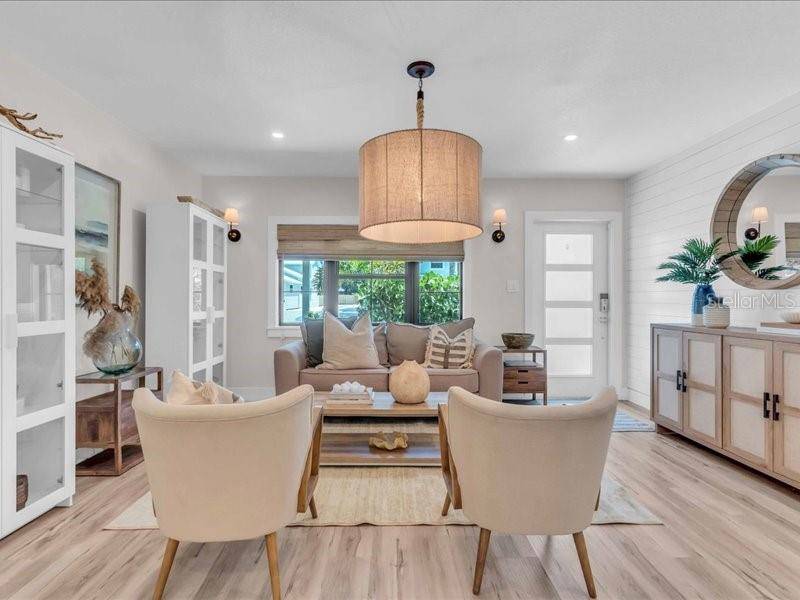 Sarasota, FL 34239,2235 ARLINGTON ST