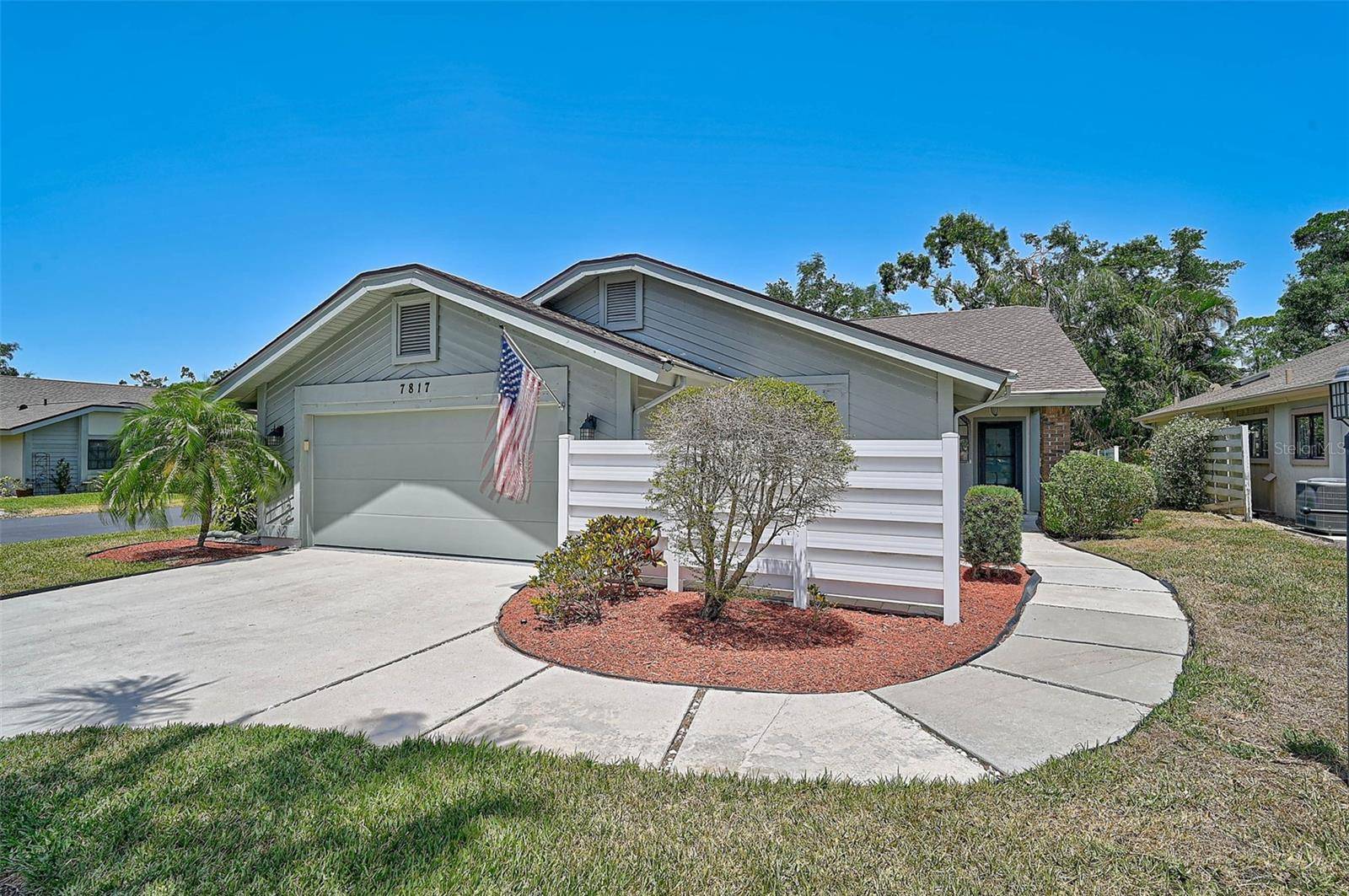 Sarasota, FL 34243,7817 PINE TRACE DR #15