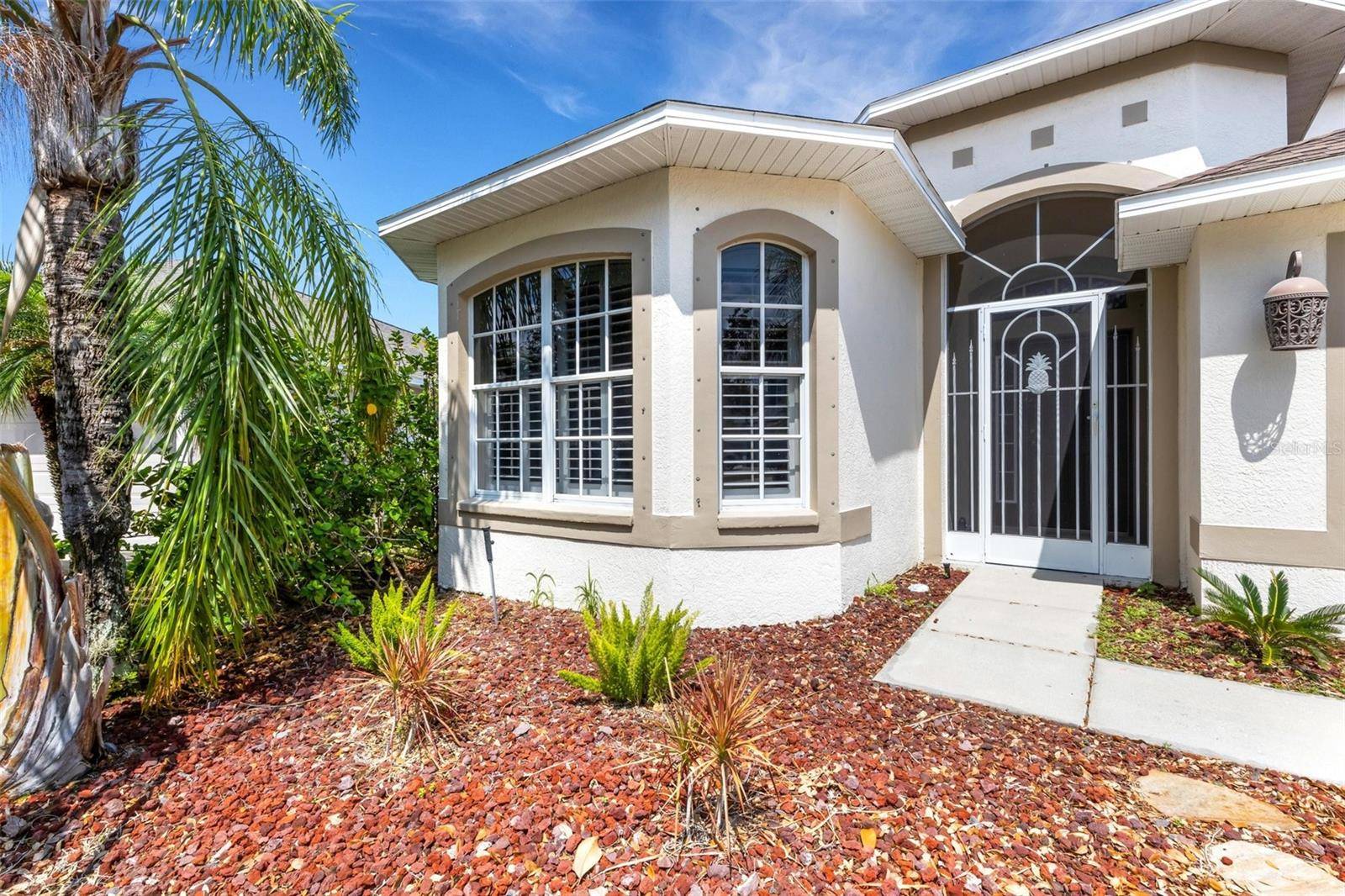 Ruskin, FL 33570,1657 BONITA BLUFF CT