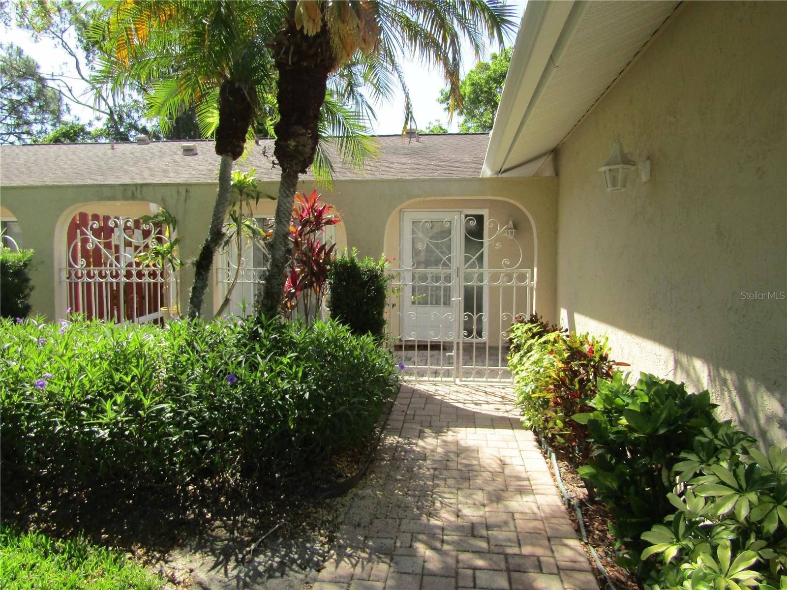 Sarasota, FL 34235,5270 VILLA MAJORCA CT #23