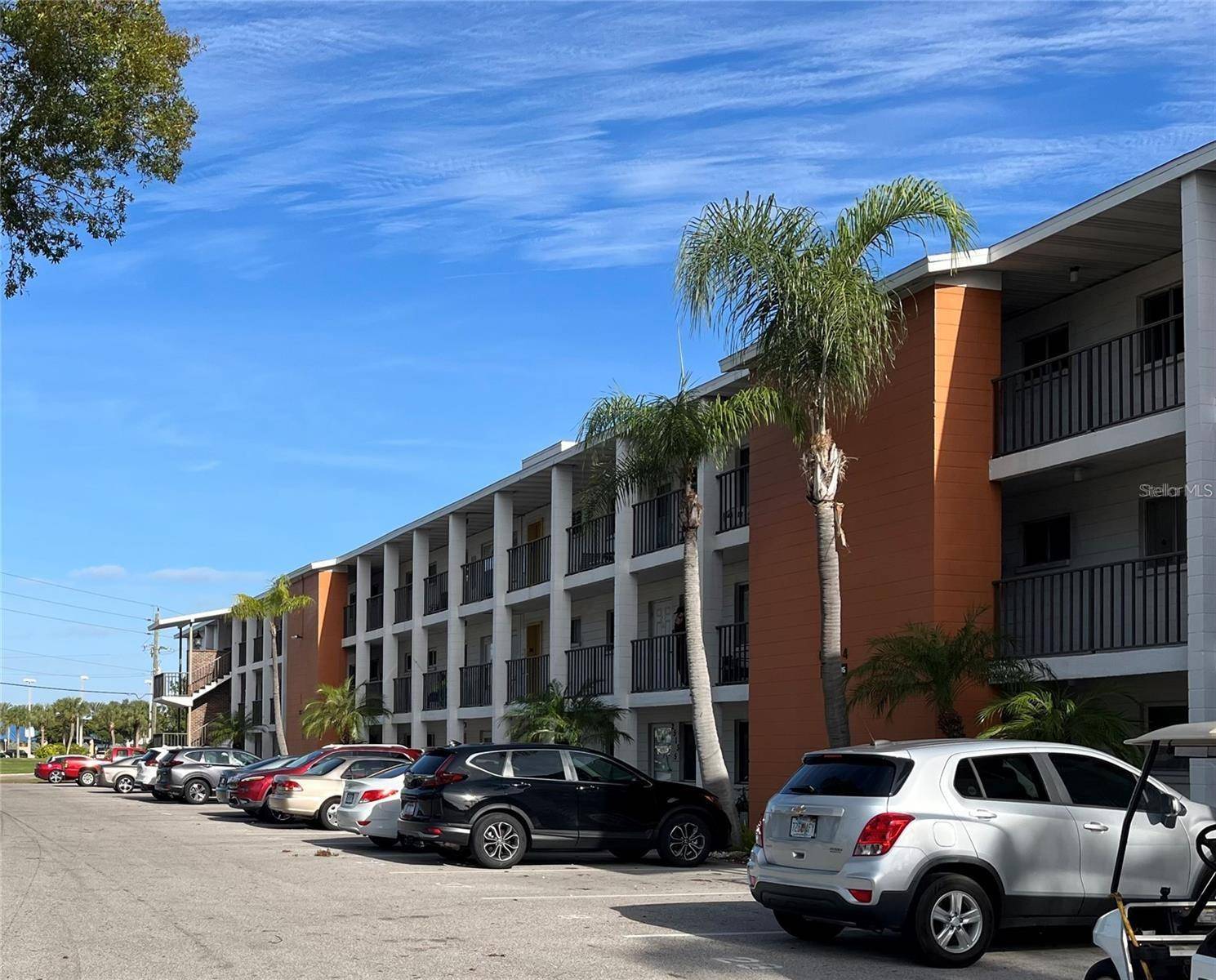 Bradenton, FL 34207,2505 FLAMINGO BLVD #L9