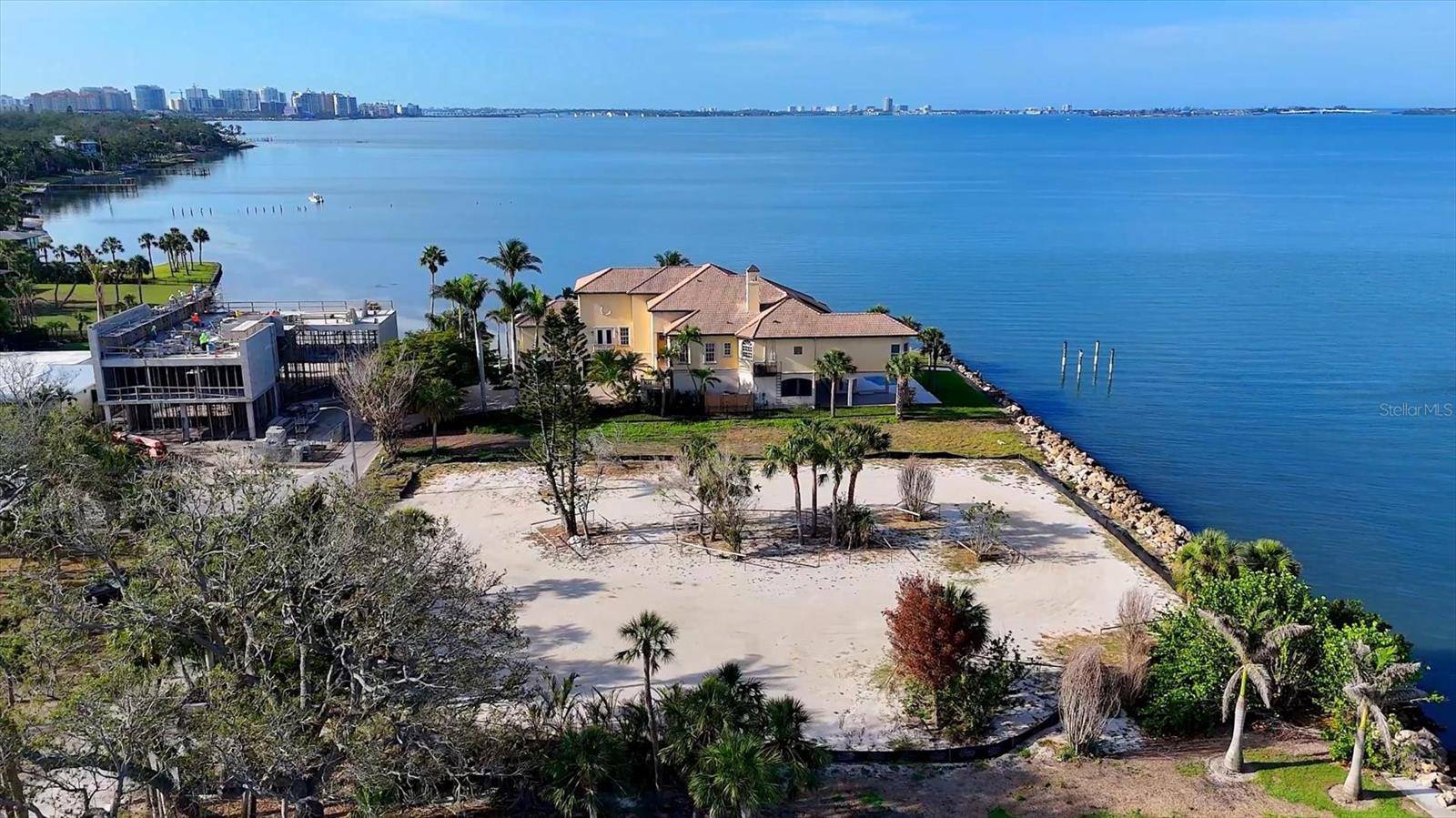 Sarasota, FL 34234,603 INDIAN BEACH LN
