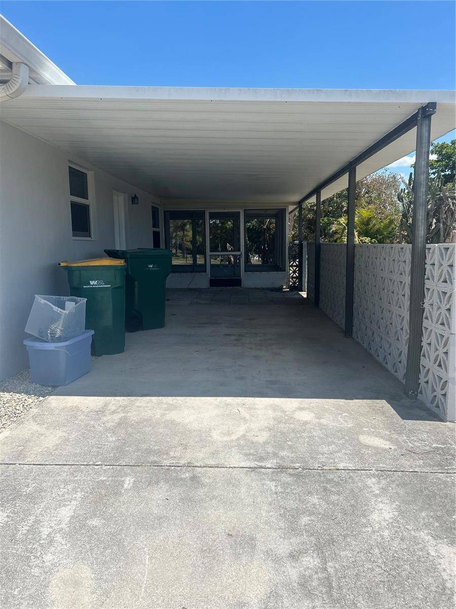 Port Charlotte, FL 33952,101 COUSLEY DR SE