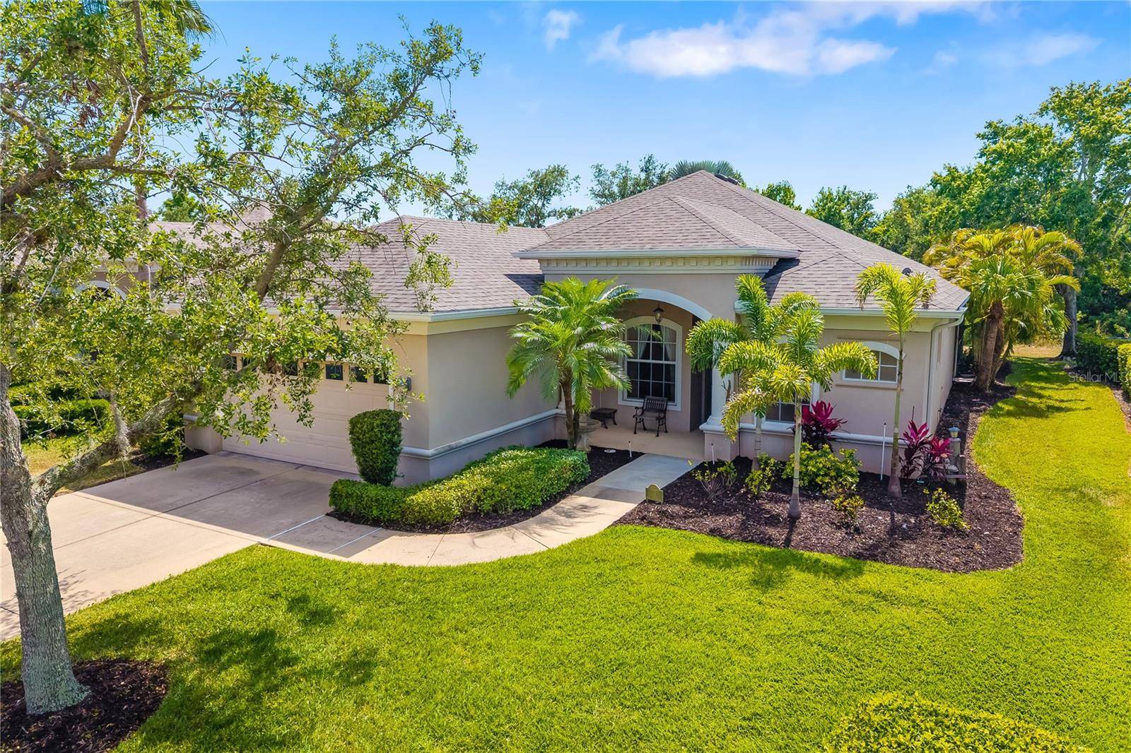 Bradenton, FL 34212,224 DAHLIA CT