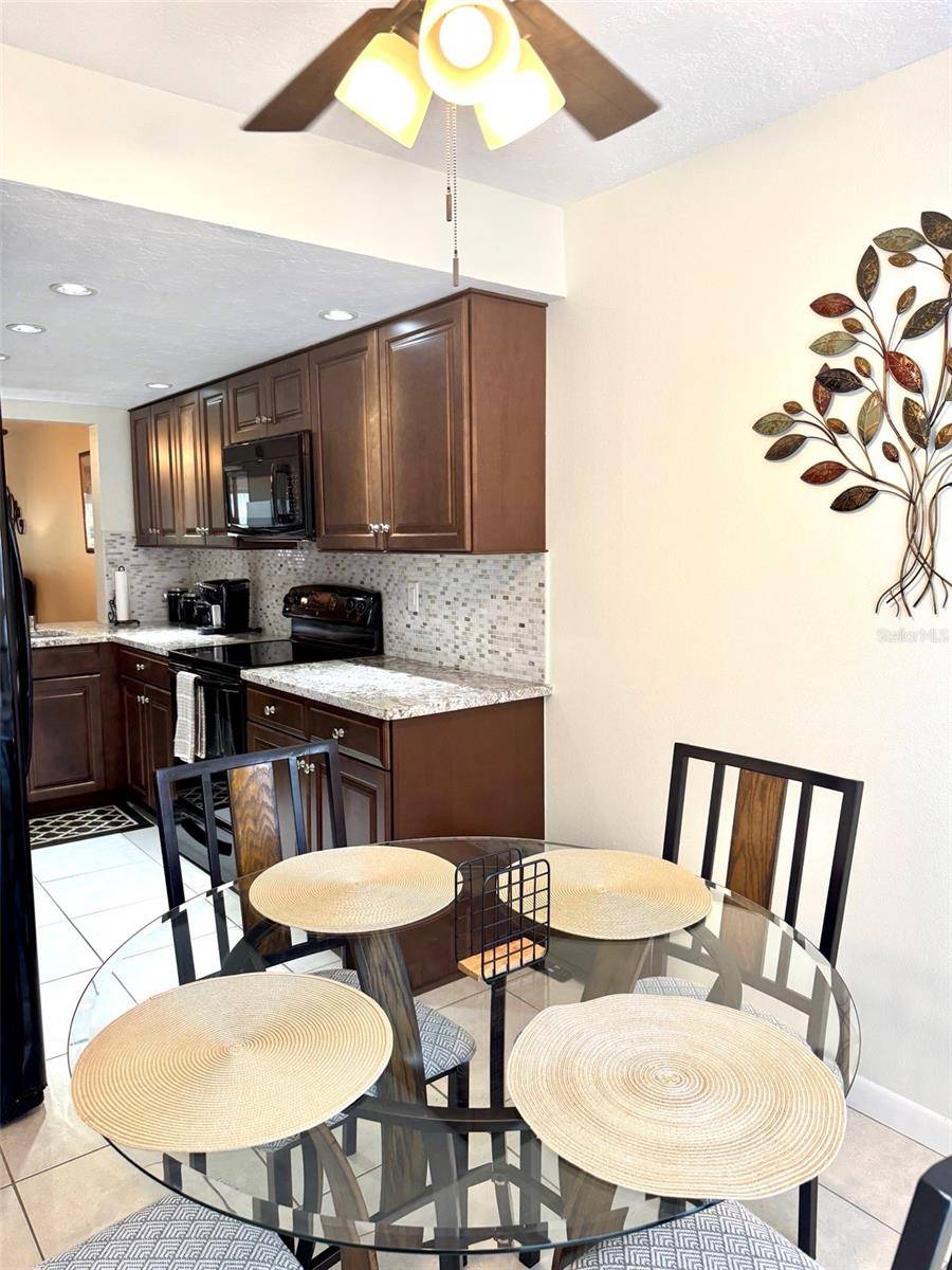 Sarasota, FL 34235,4409 LONGMEADOW #41