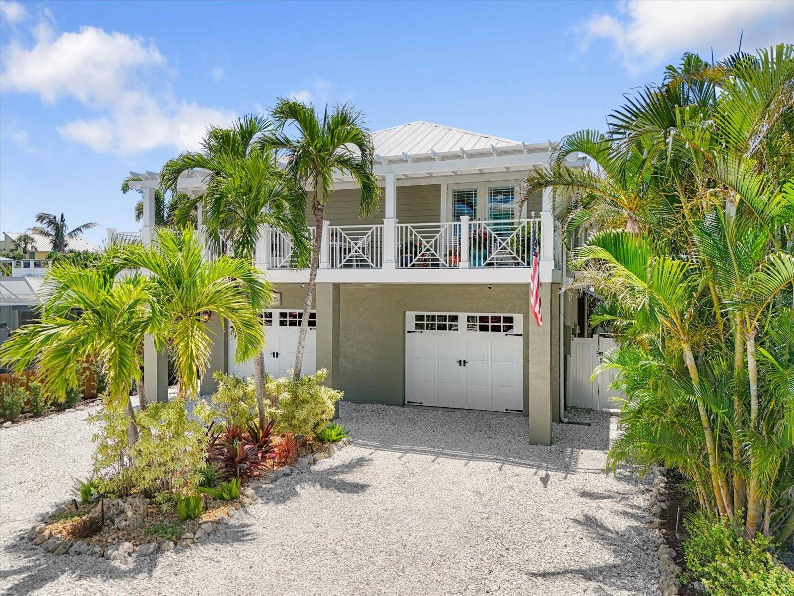 Holmes Beach, FL 34217,229 S HARBOR DR