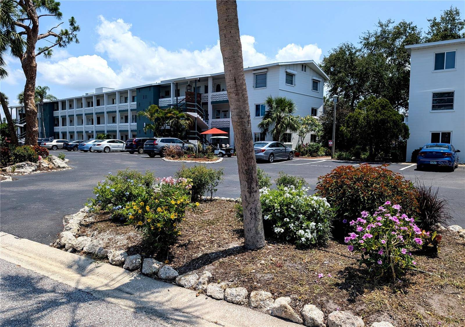 Bradenton, FL 34207,5895 17TH ST W #B-26