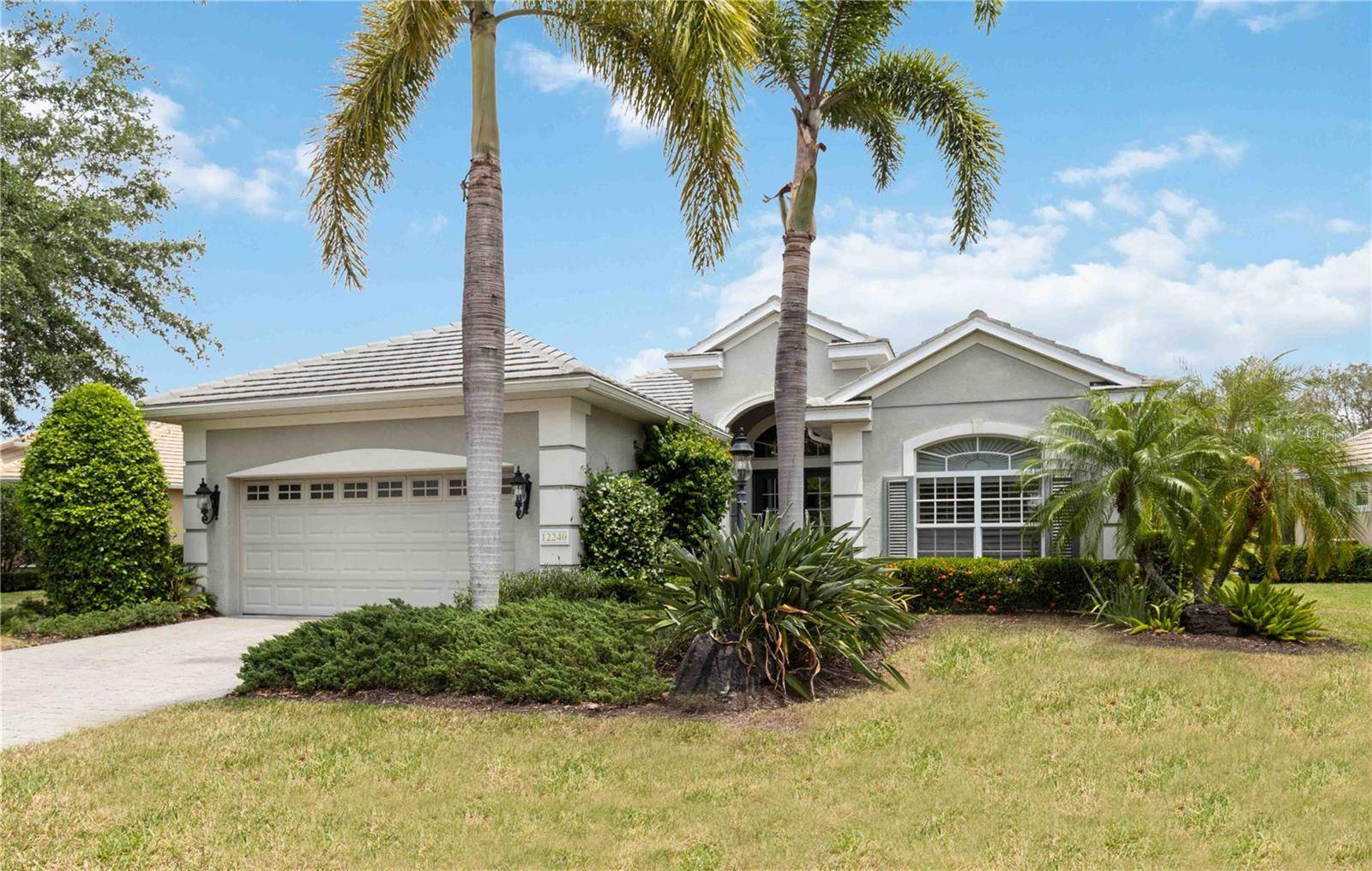 Lakewood Ranch, FL 34202,12240 THORNHILL CT