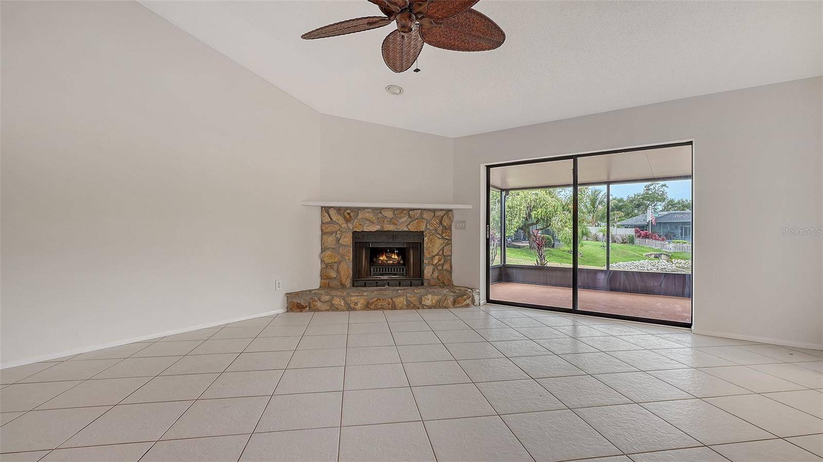 Bradenton, FL 34203,5004 32ND ST E
