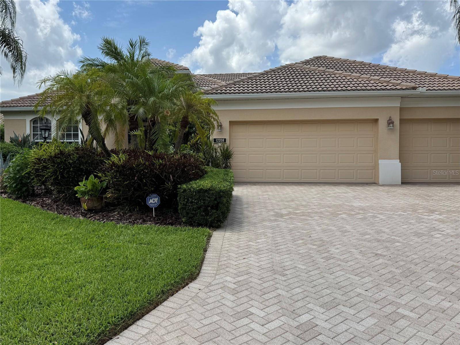 Lakewood Ranch, FL 34202,12208 GREENBRIER WAY